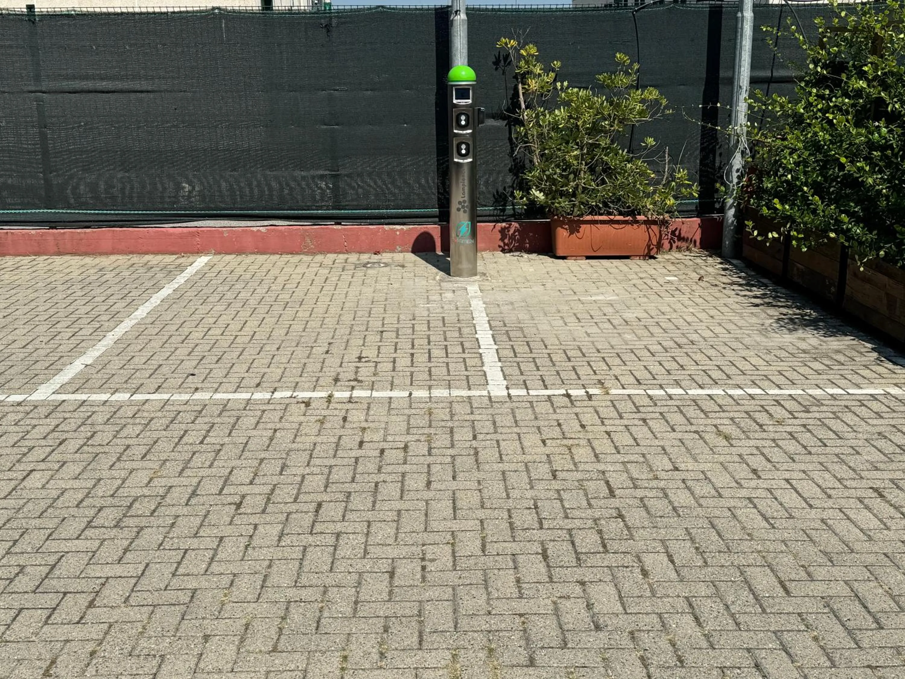 Parking in Hotel Motel Del Duca-Pavia