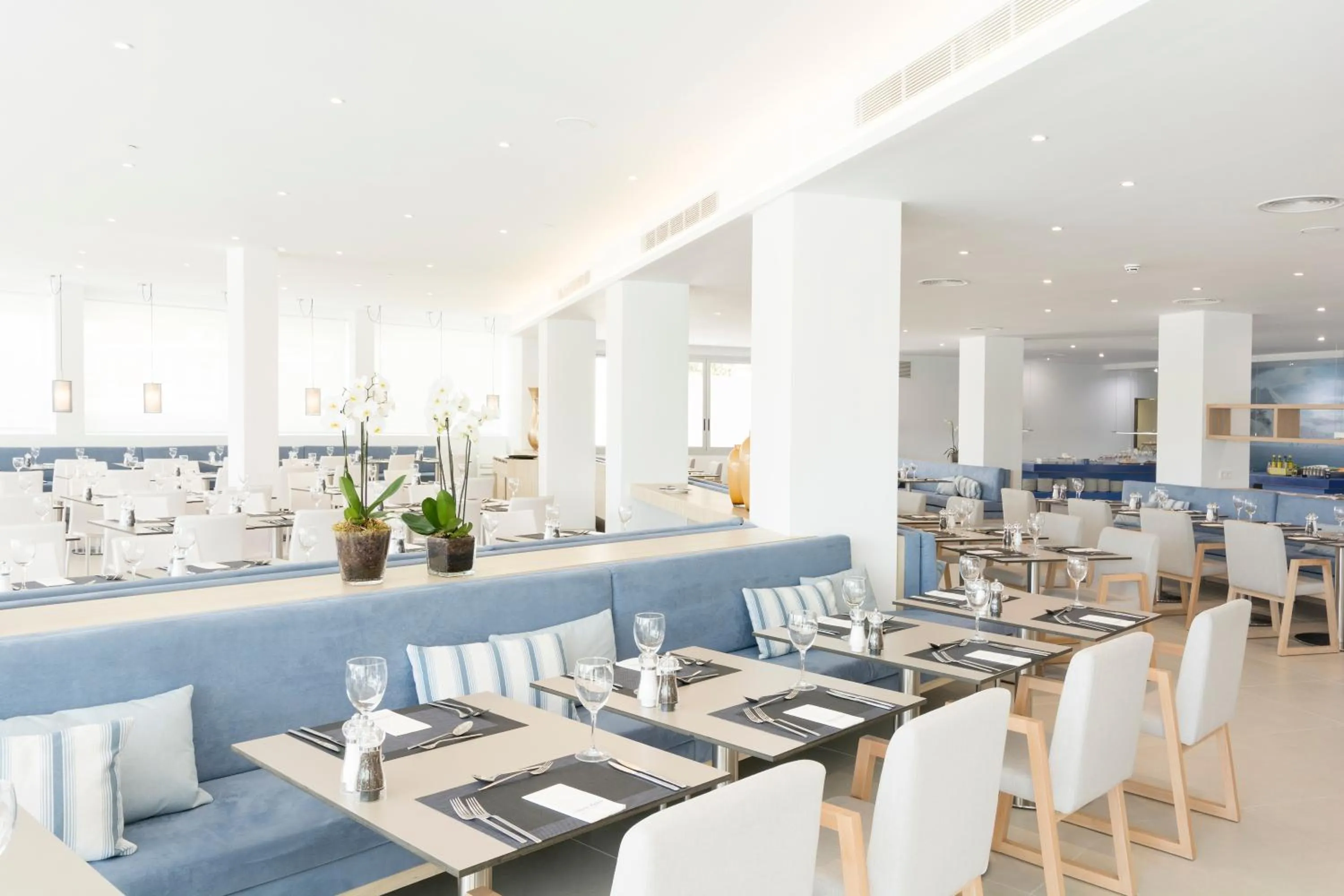 Restaurant/places to eat in Reverence Mare Hotel - Adults Only