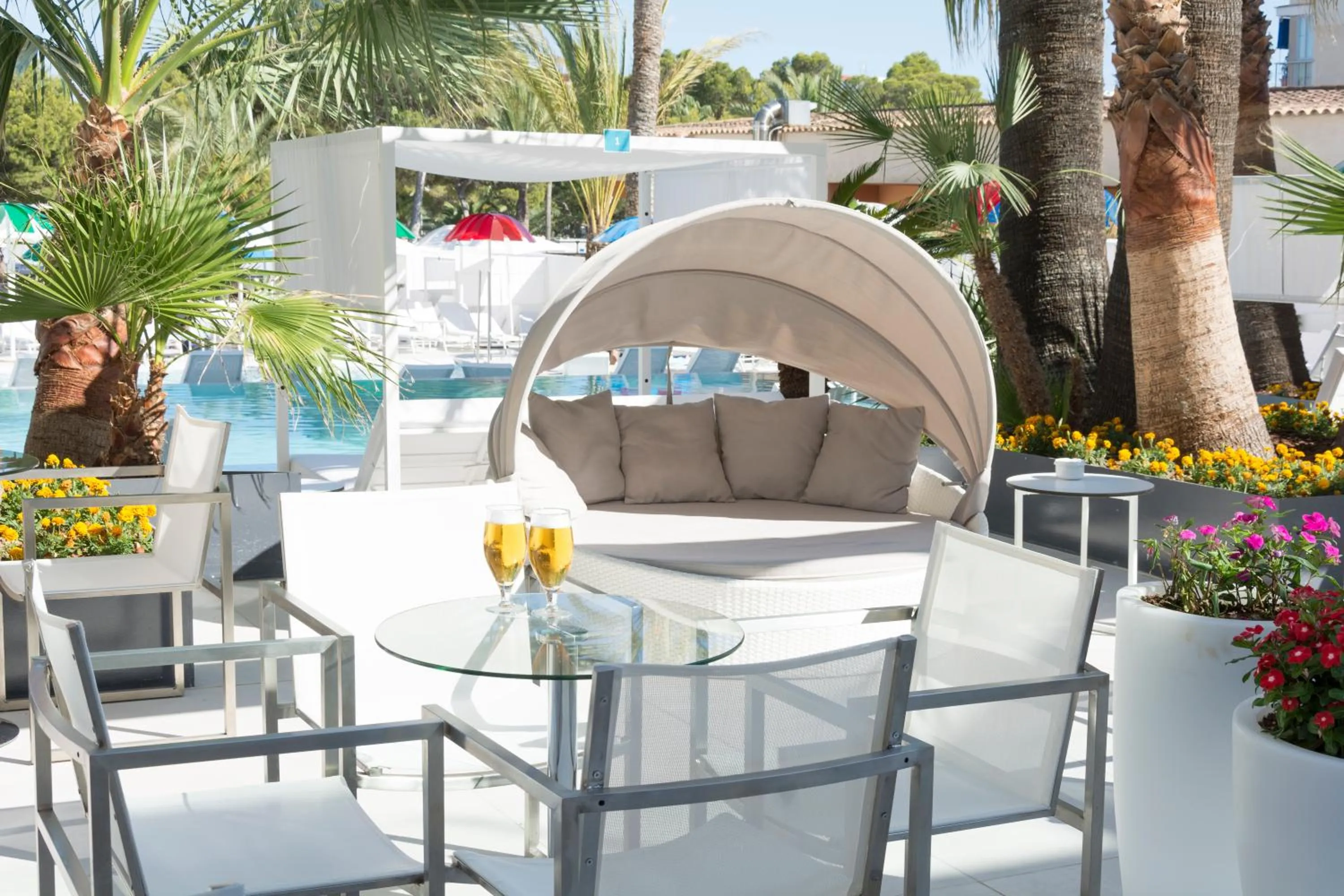 Lounge or bar in Reverence Mare Hotel - Adults Only