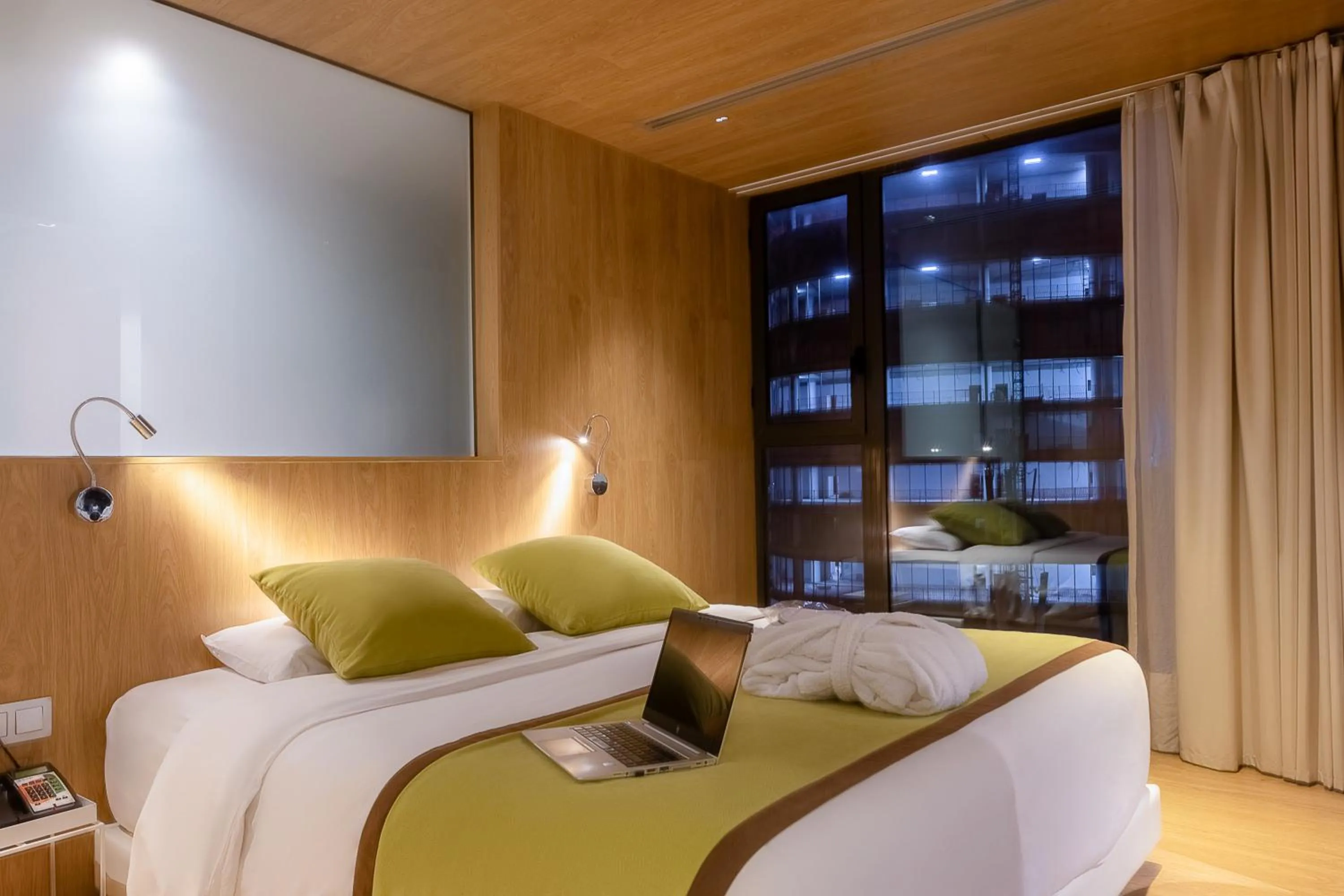 Bed in Seen Hotel Abidjan Plateau