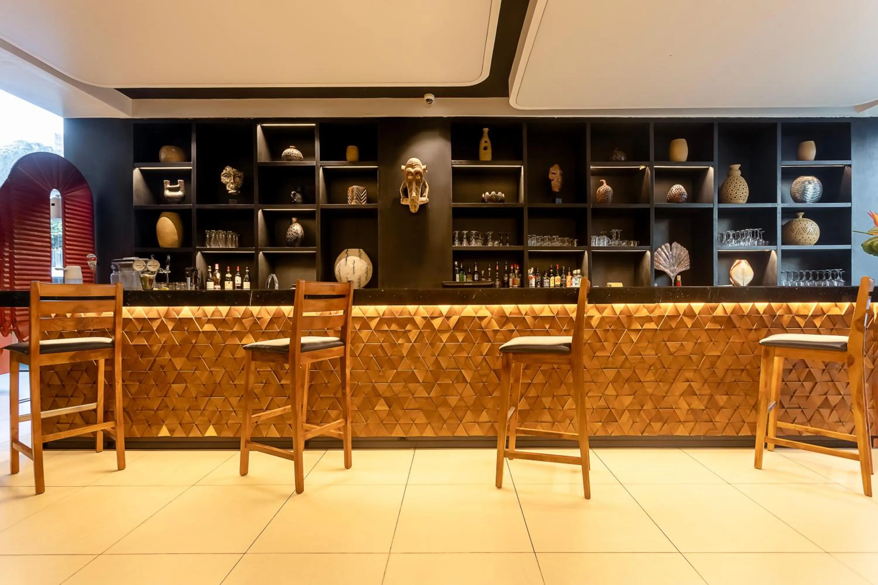 Lounge or bar in Seen Hotel Abidjan Plateau