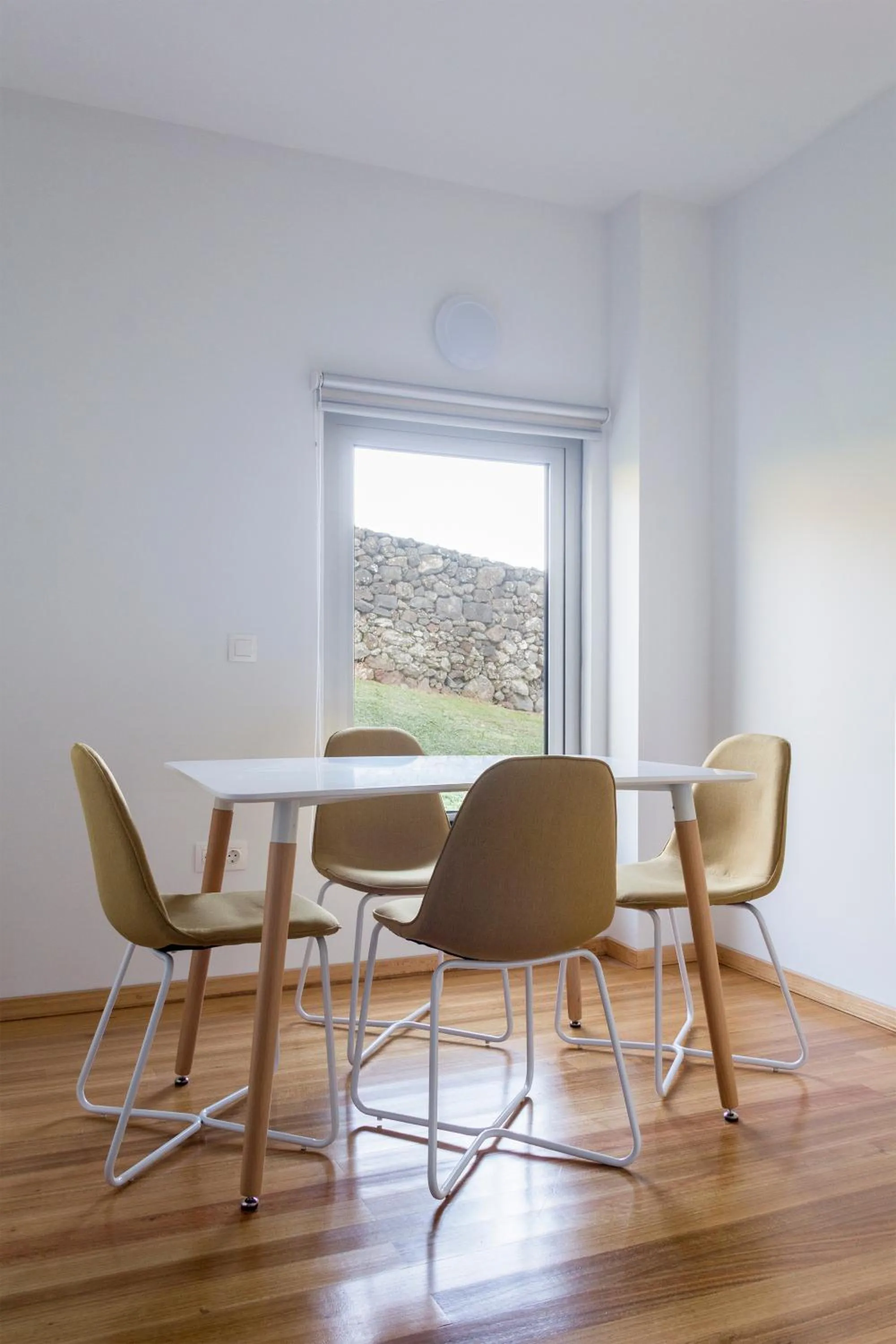 Dining area in Lofts Azul Pastel