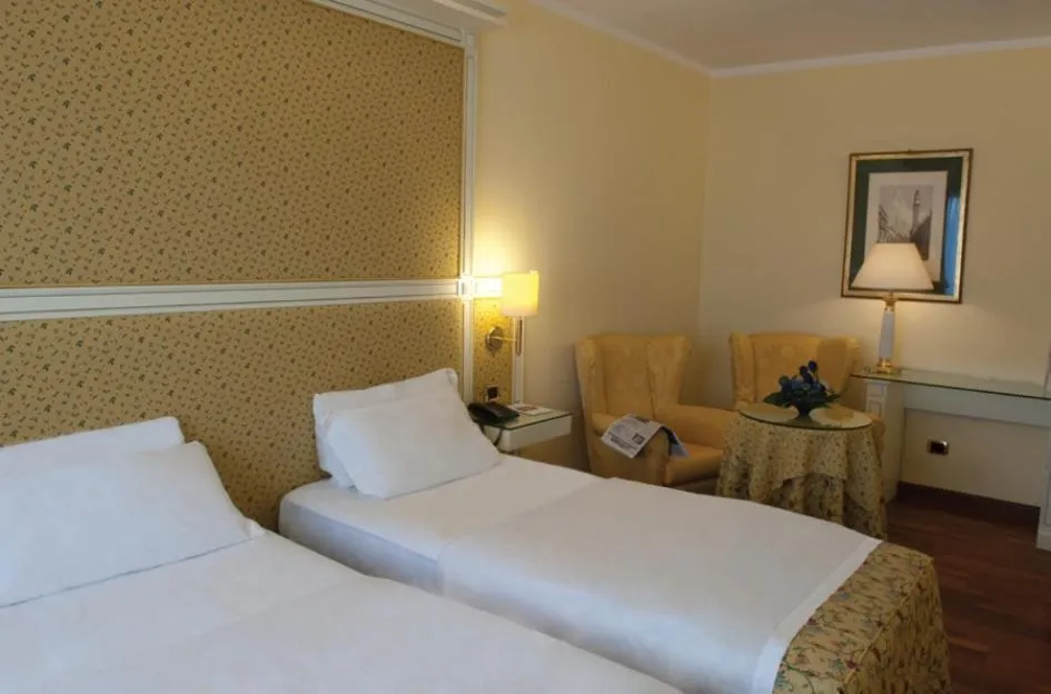 Bed in Hotel La Bussola