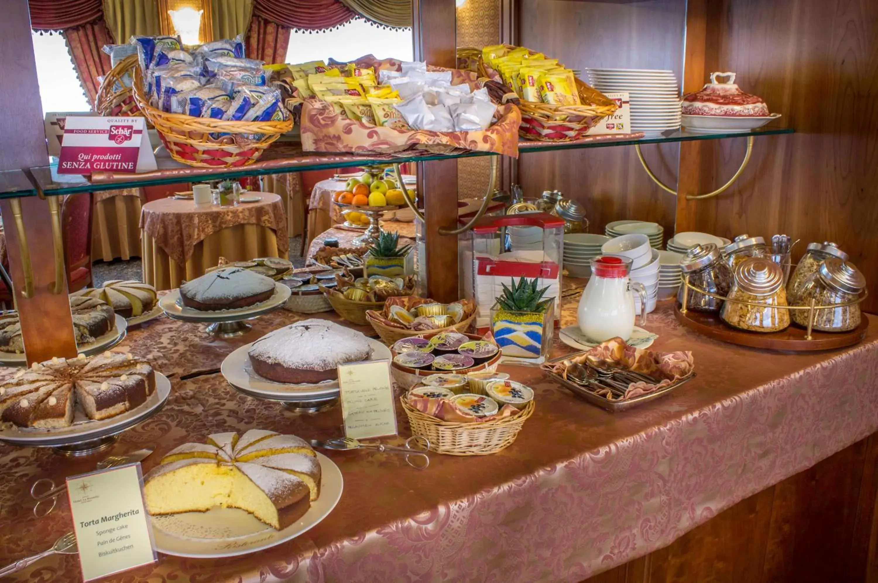 Restaurant/places to eat in LVG Hotel Collection - La Bussola Restaurant/places to eat in LVG Hotel Collection - La Bussola