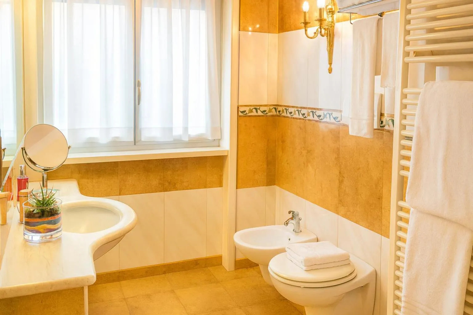 Shower in LVG Hotel Collection - La Bussola