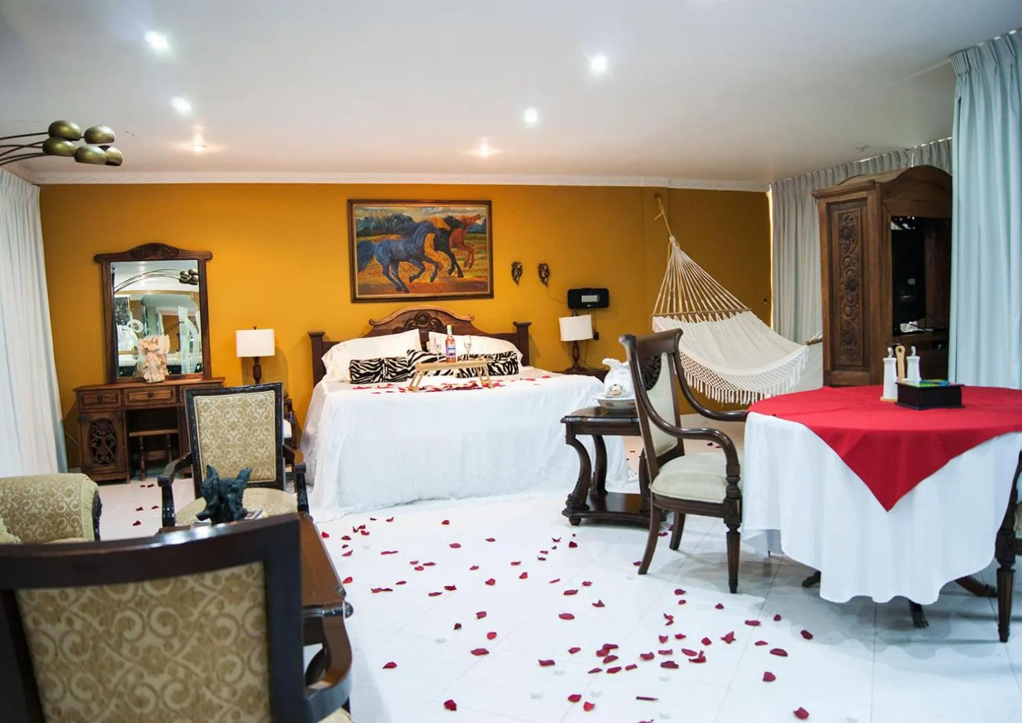 Bedroom, Bed in Eco Hotel Villa Martha