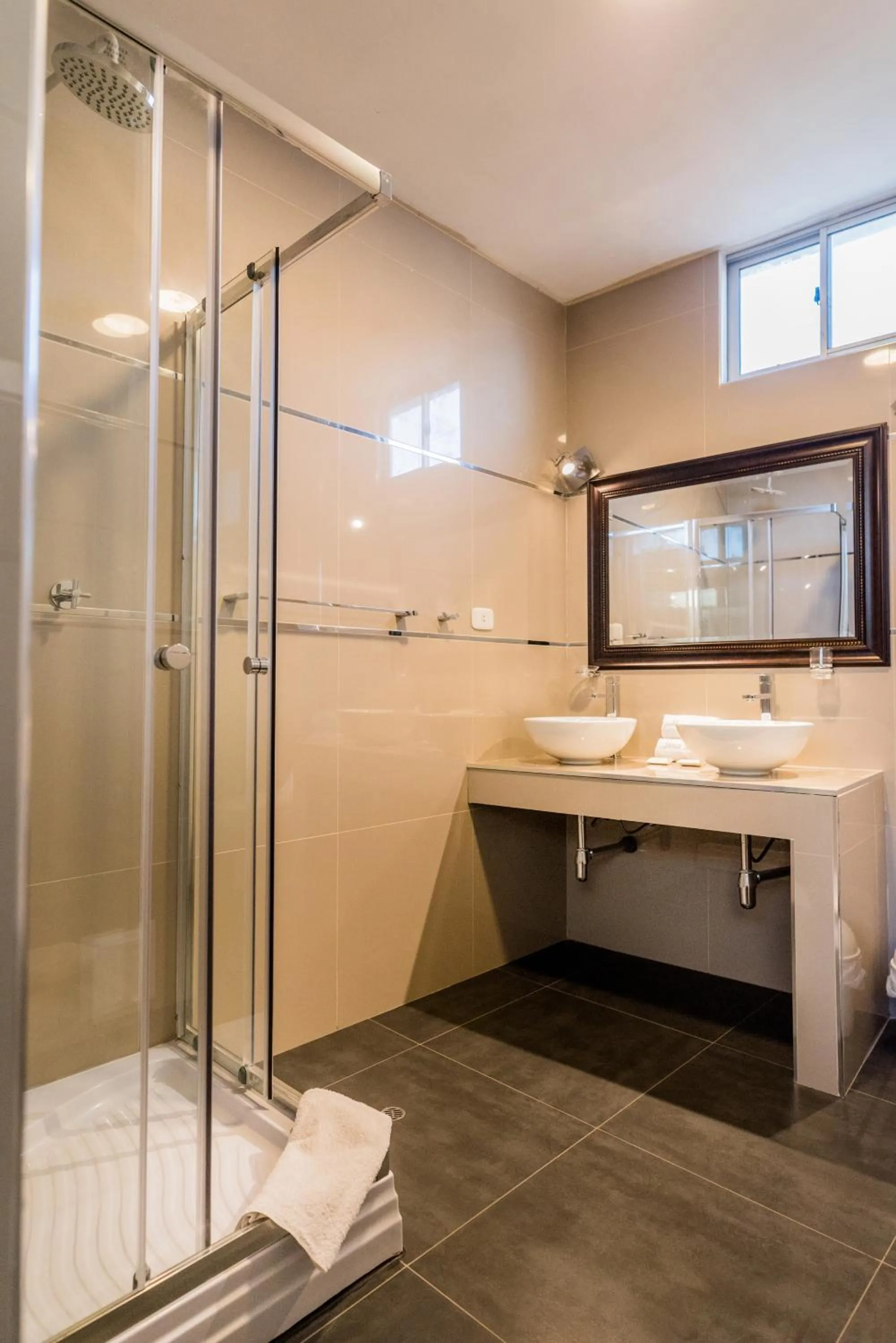 Shower in Santa Marta Hotel