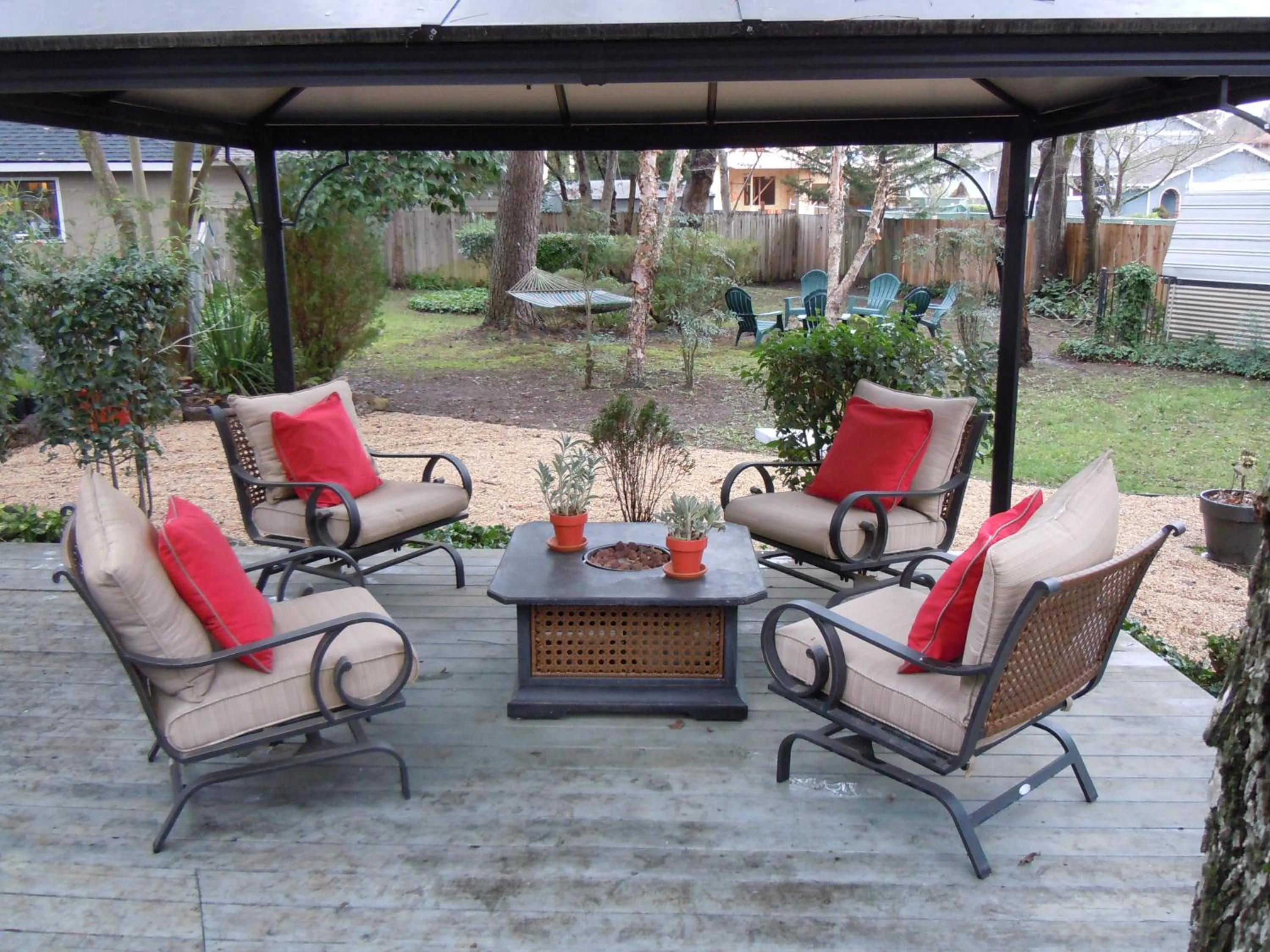 Patio in The Giraffe