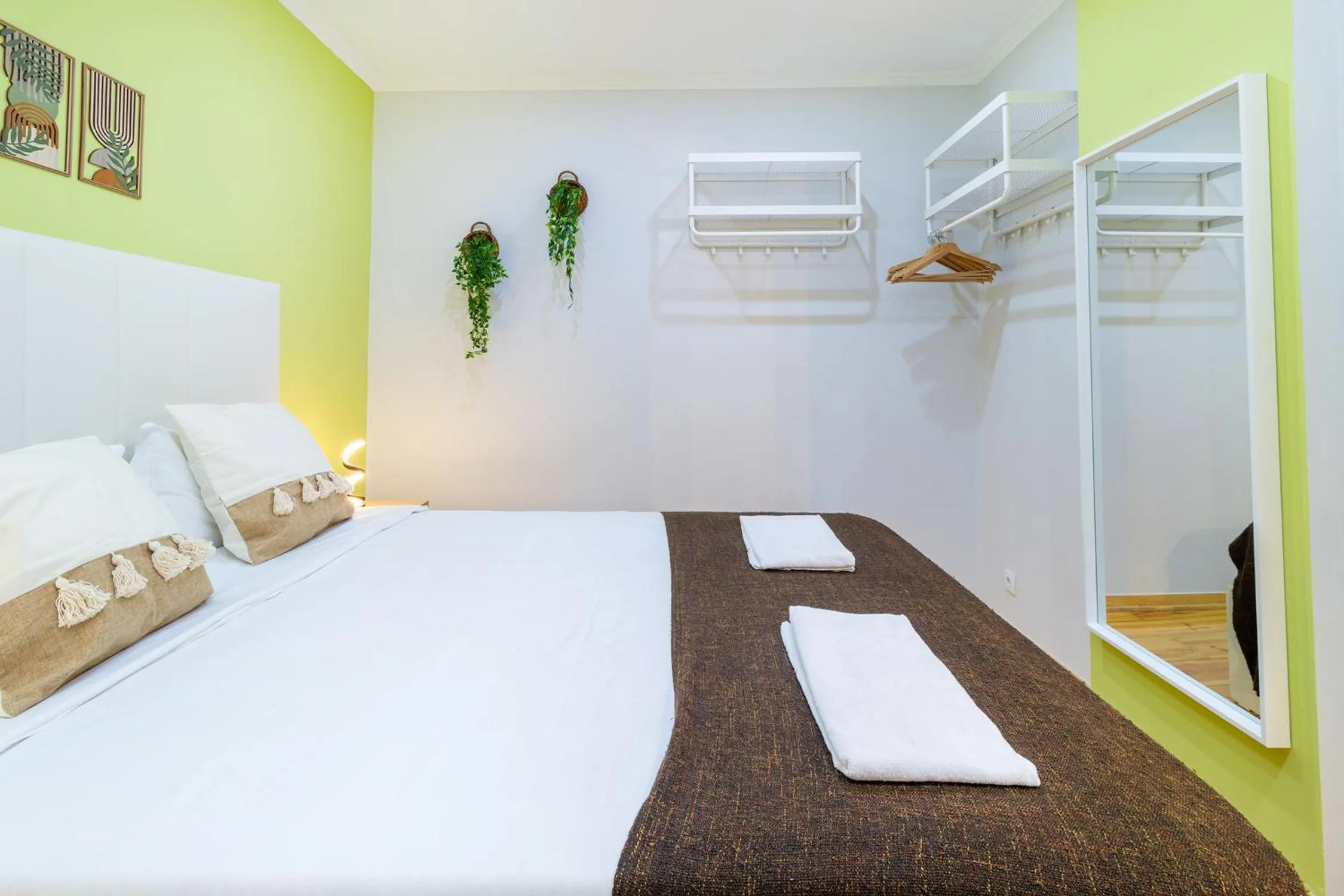 Bed in Diario de Noticias by Central Hill Apartments