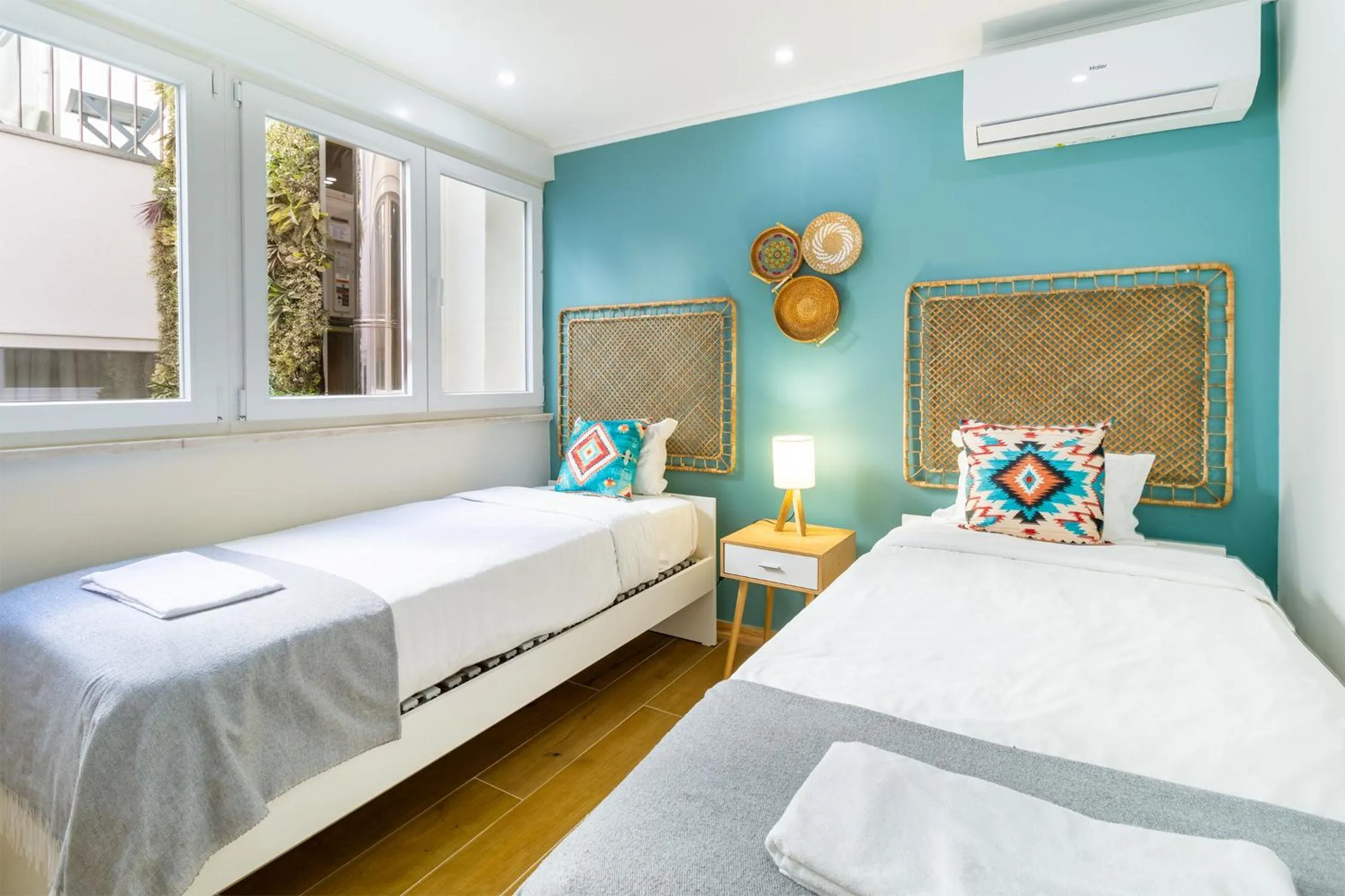 Bed in Diario de Noticias by Central Hill Apartments