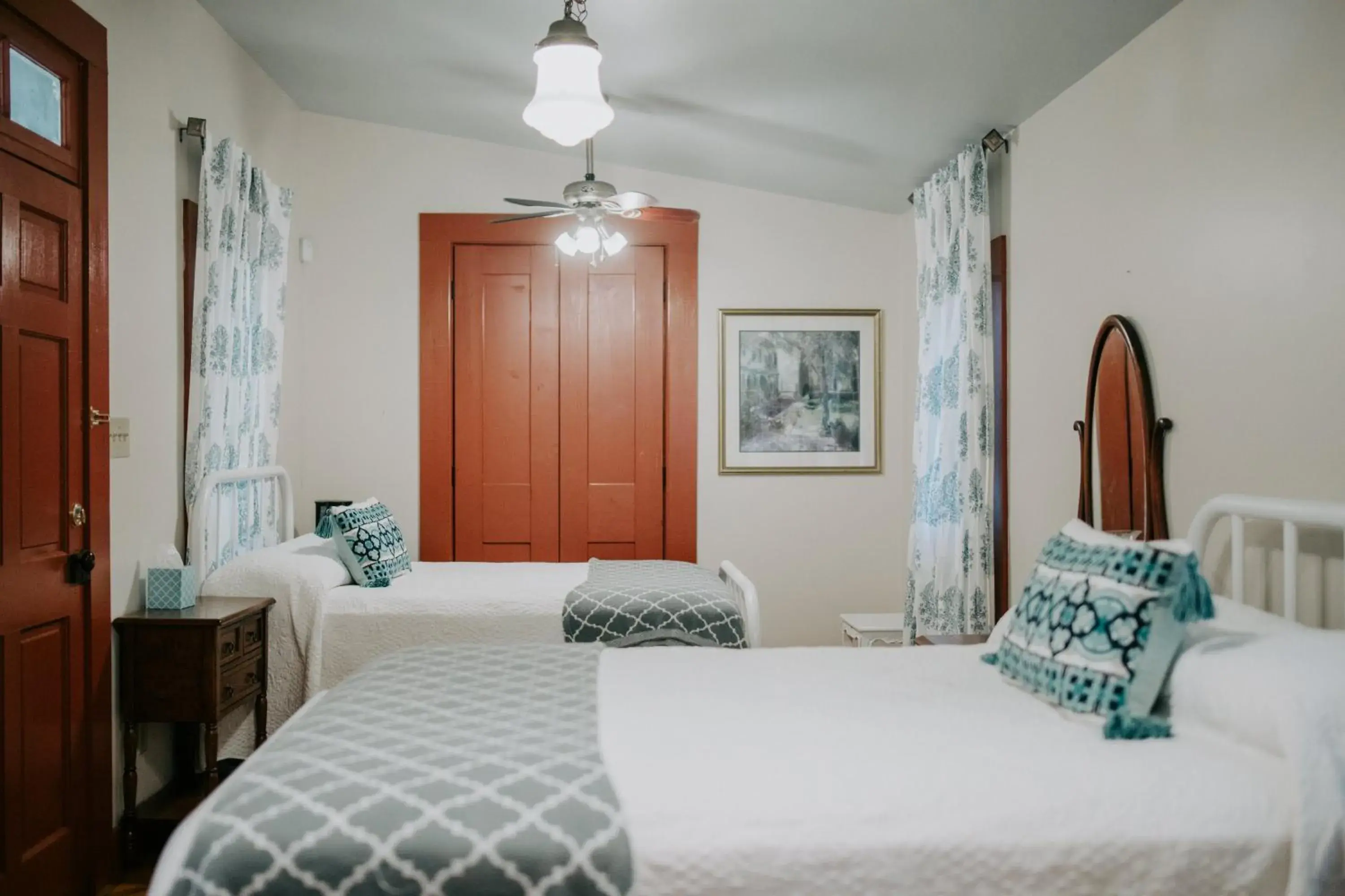 Live Oak Cabin in Maison Mouton Bed & Breakfast Live Oak Cabin in Maison Mouton Bed & Breakfast