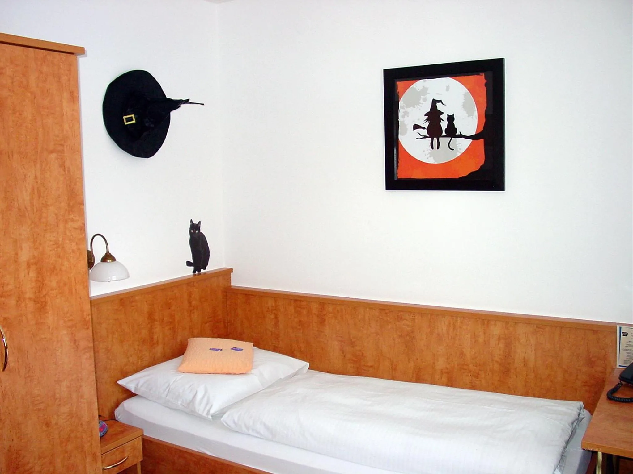 Bed in Hotel zum Zauberkabinett