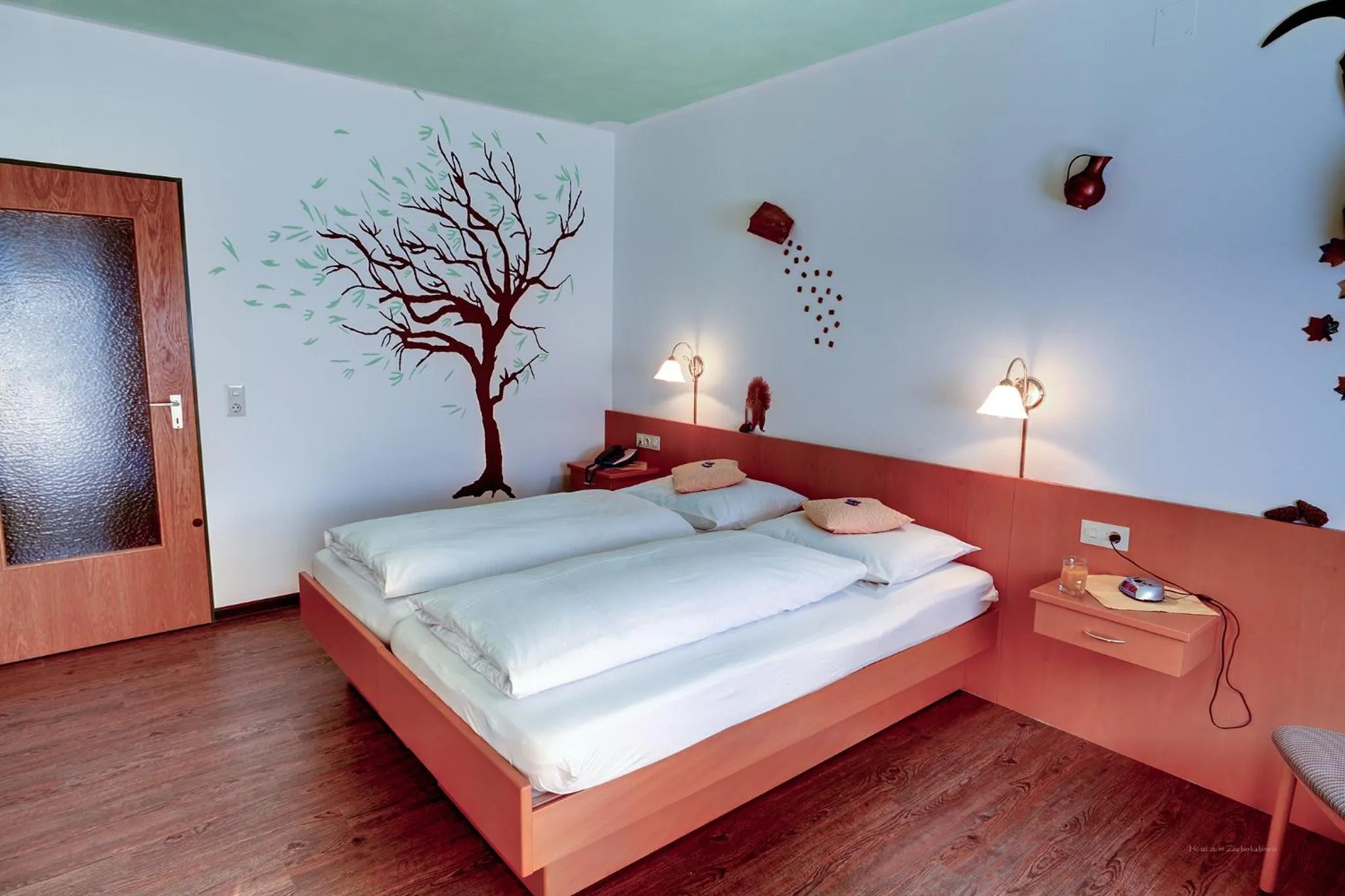 Bed in Hotel zum Zauberkabinett