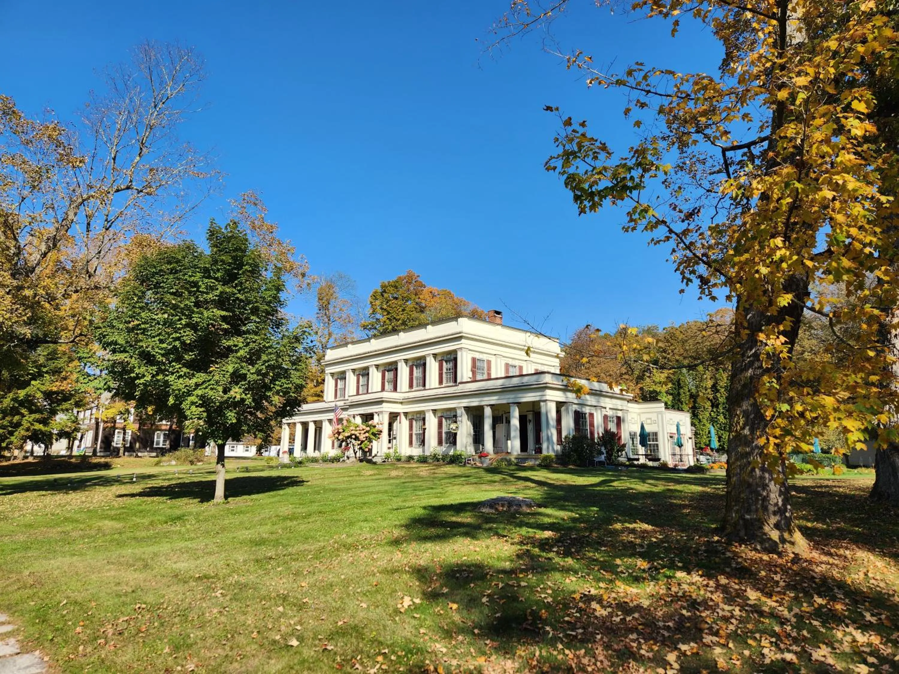 Property building in Arlington Inn & Spa