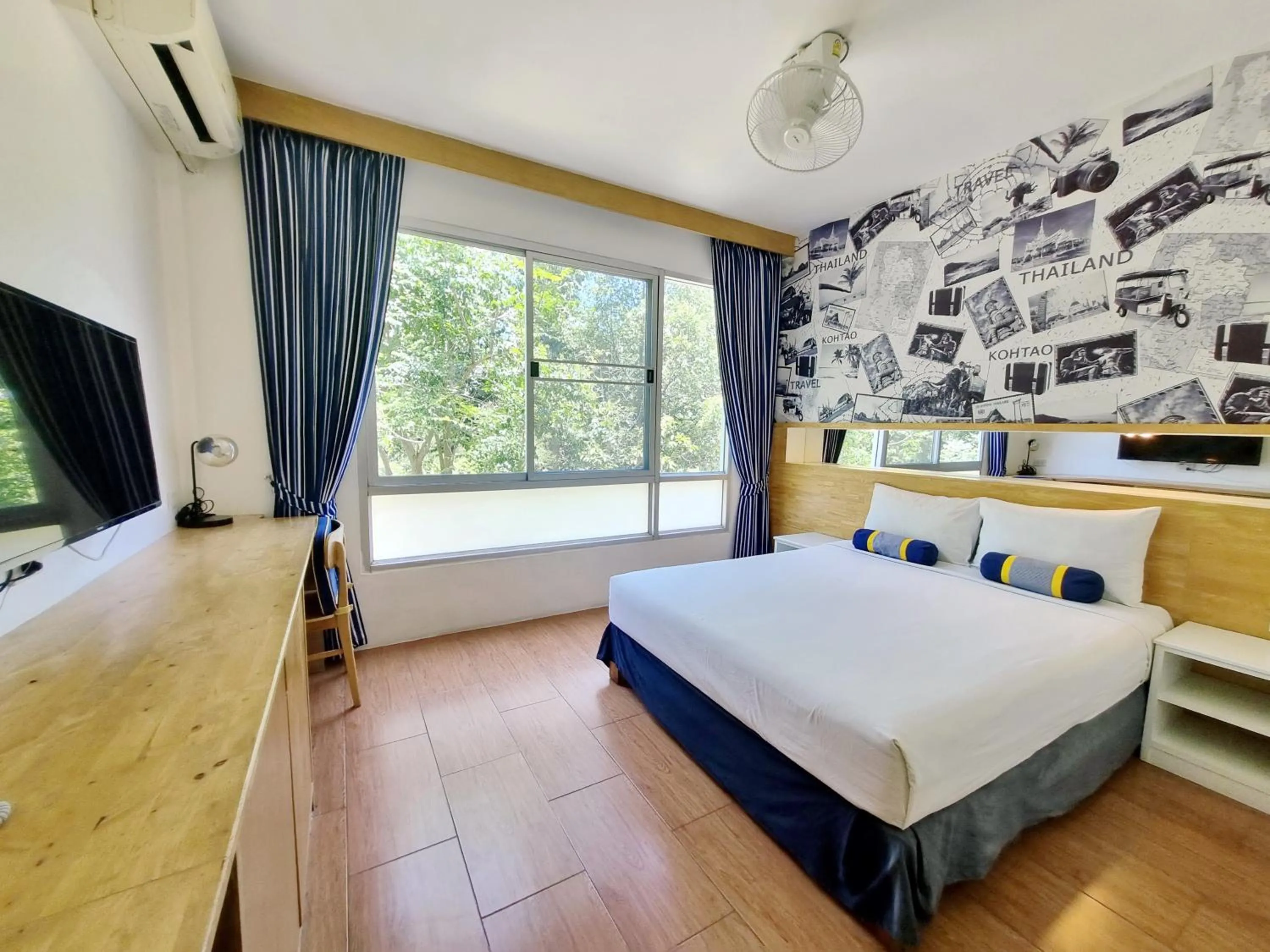 Photo of the whole room, Bed in MAR24 Koh Tao Hotel