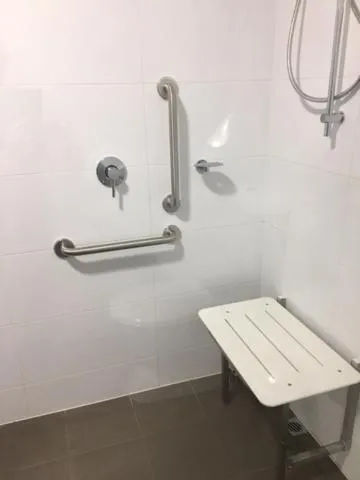 Shower in Robe Marina Accommodation