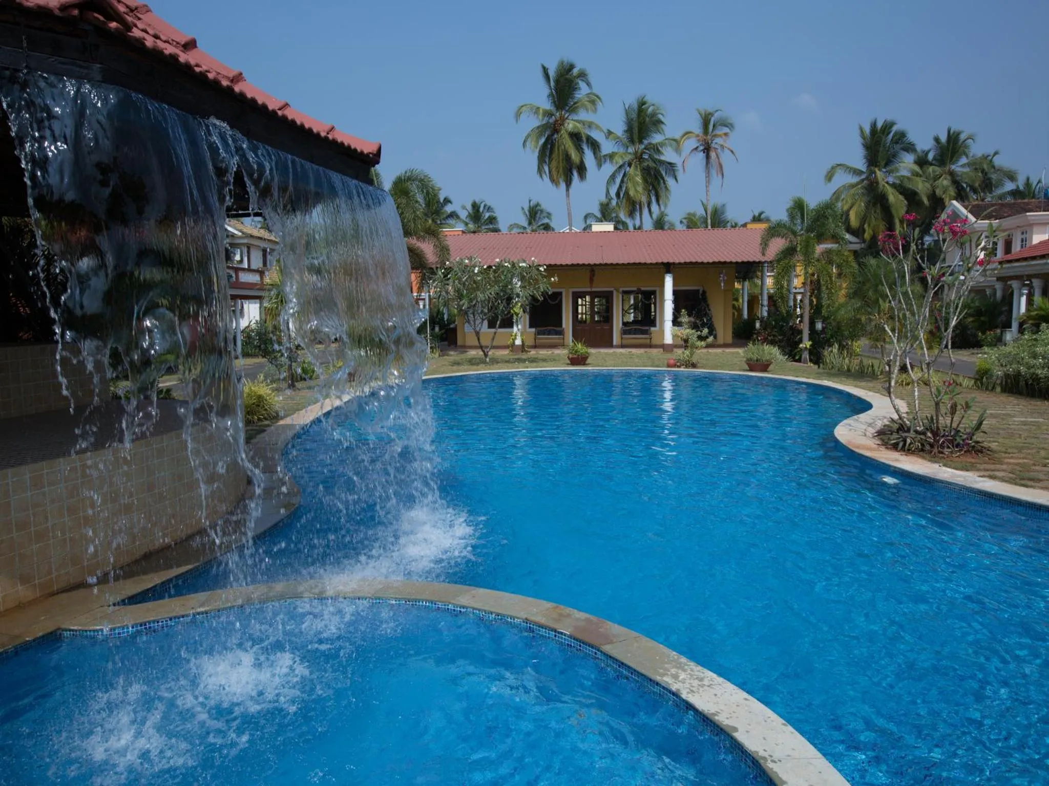 Swimming pool in Saudades Homestays