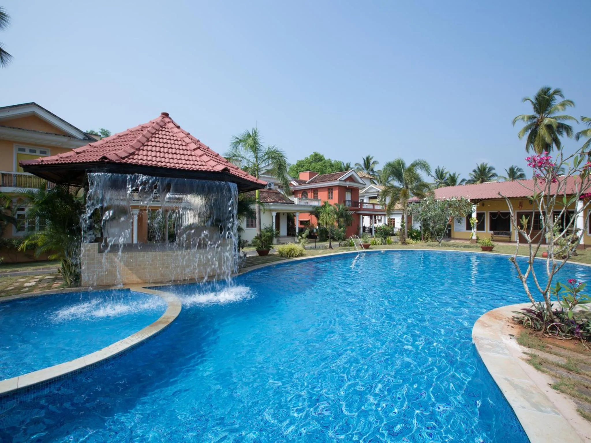 Swimming pool in Saudades Homestays
