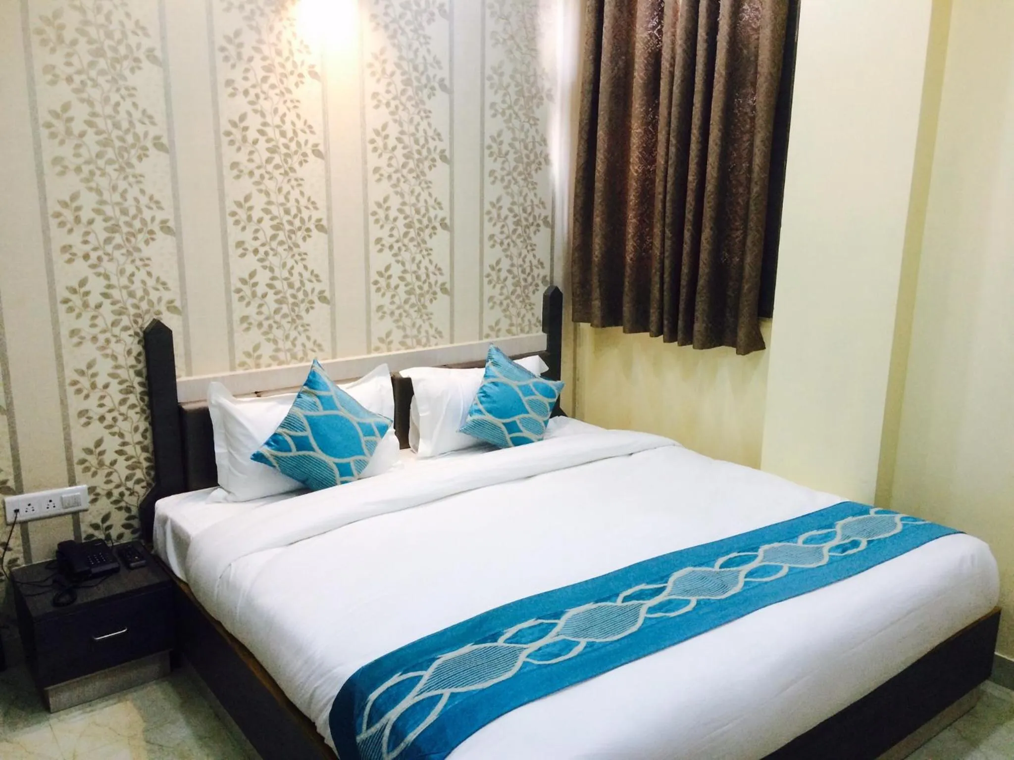 Bedroom, Bed in Hotel Rahil Palace