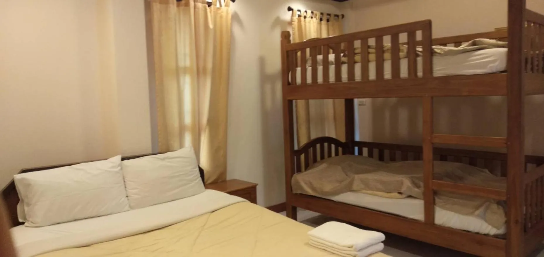 Bed in Kraisaeng Place