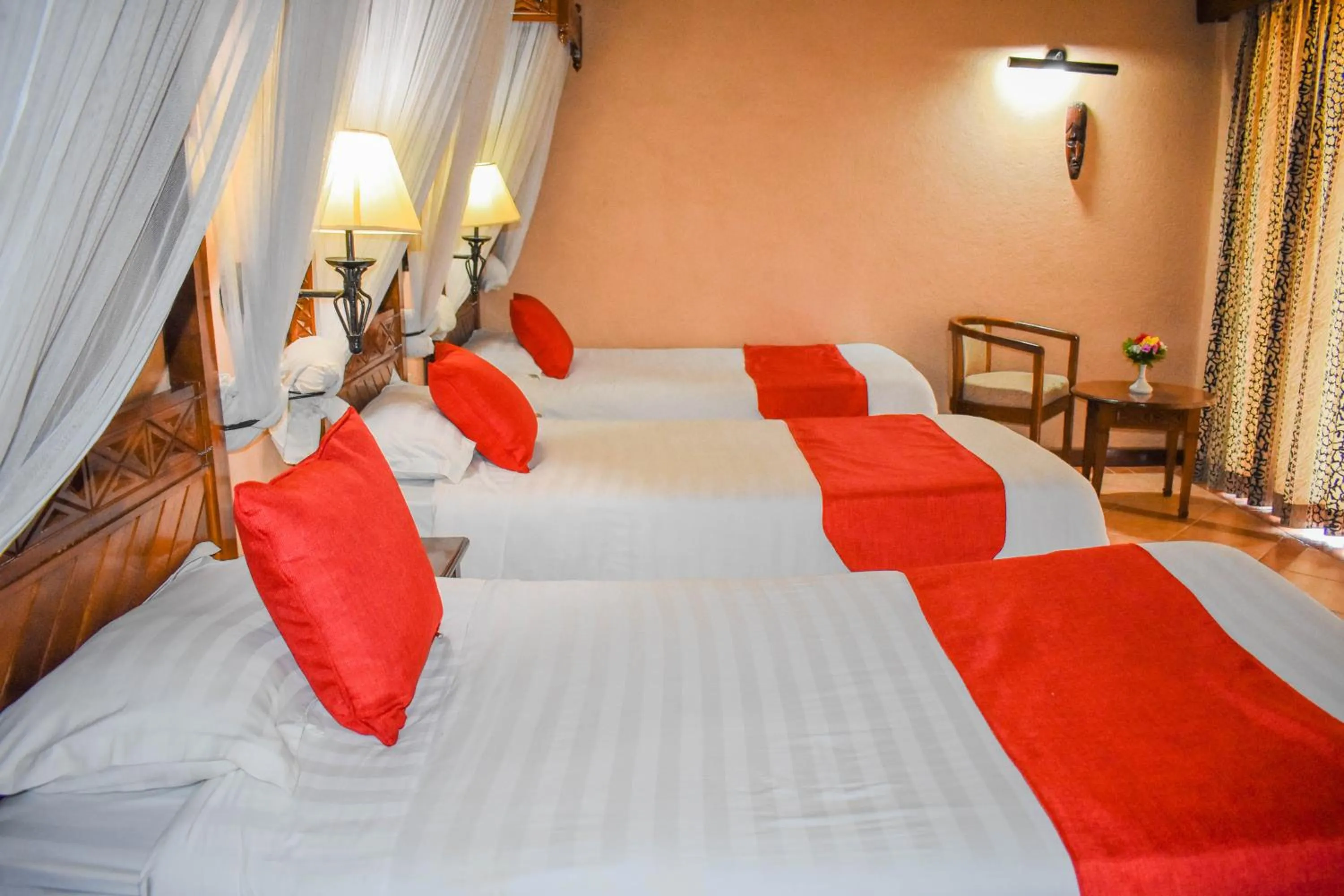 Bedroom, Bed in Lake Nakuru Lodge