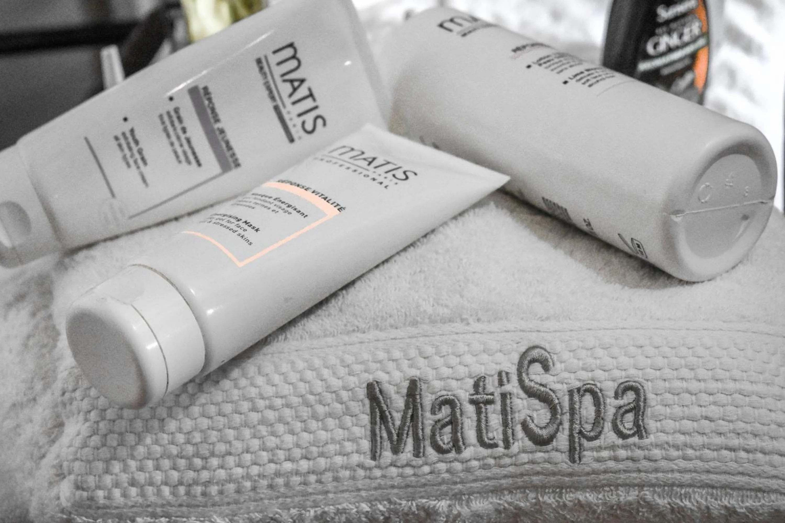 Massage, Bed in Lake Nakuru Lodge