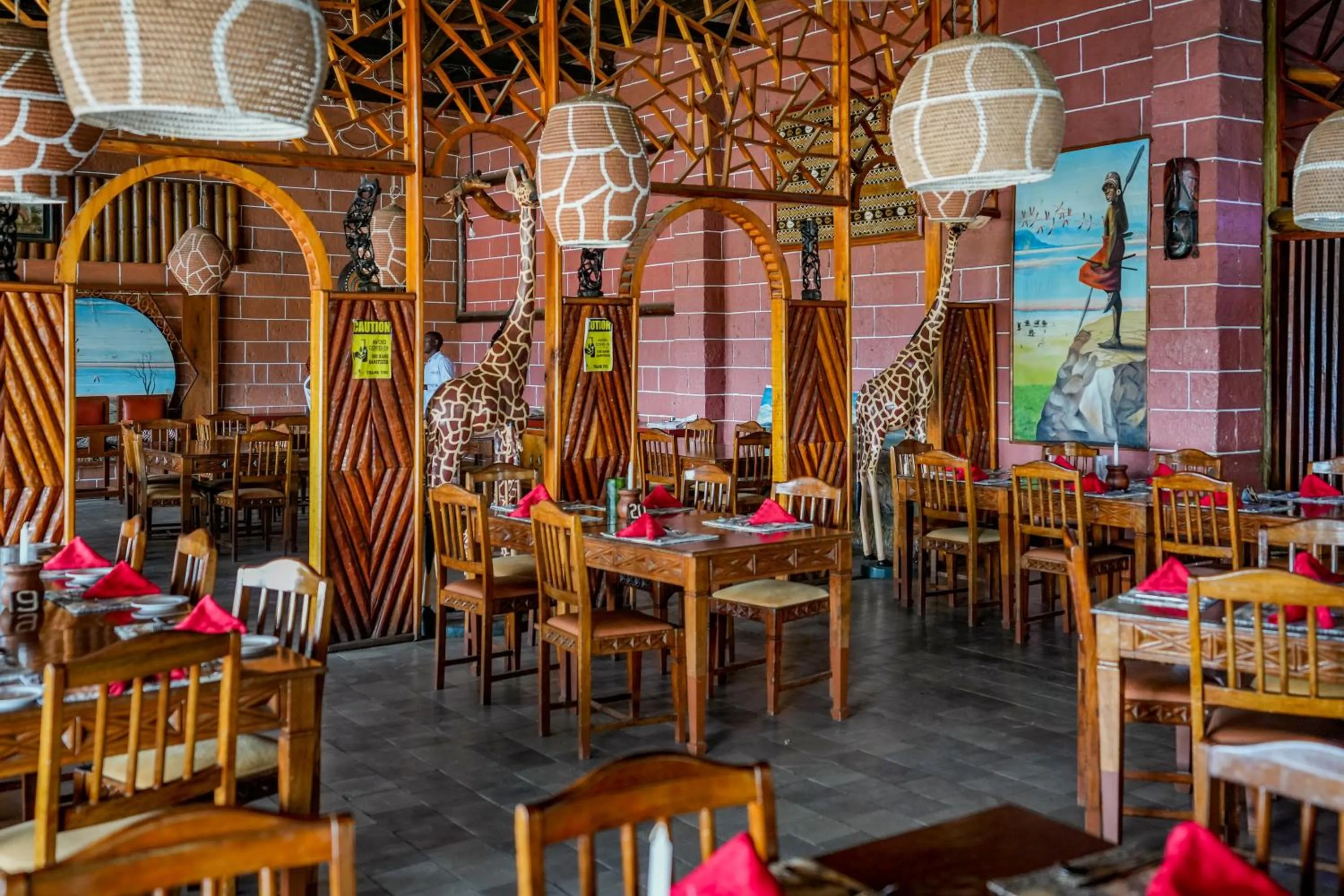 Restaurant/places to eat in Lake Nakuru Lodge