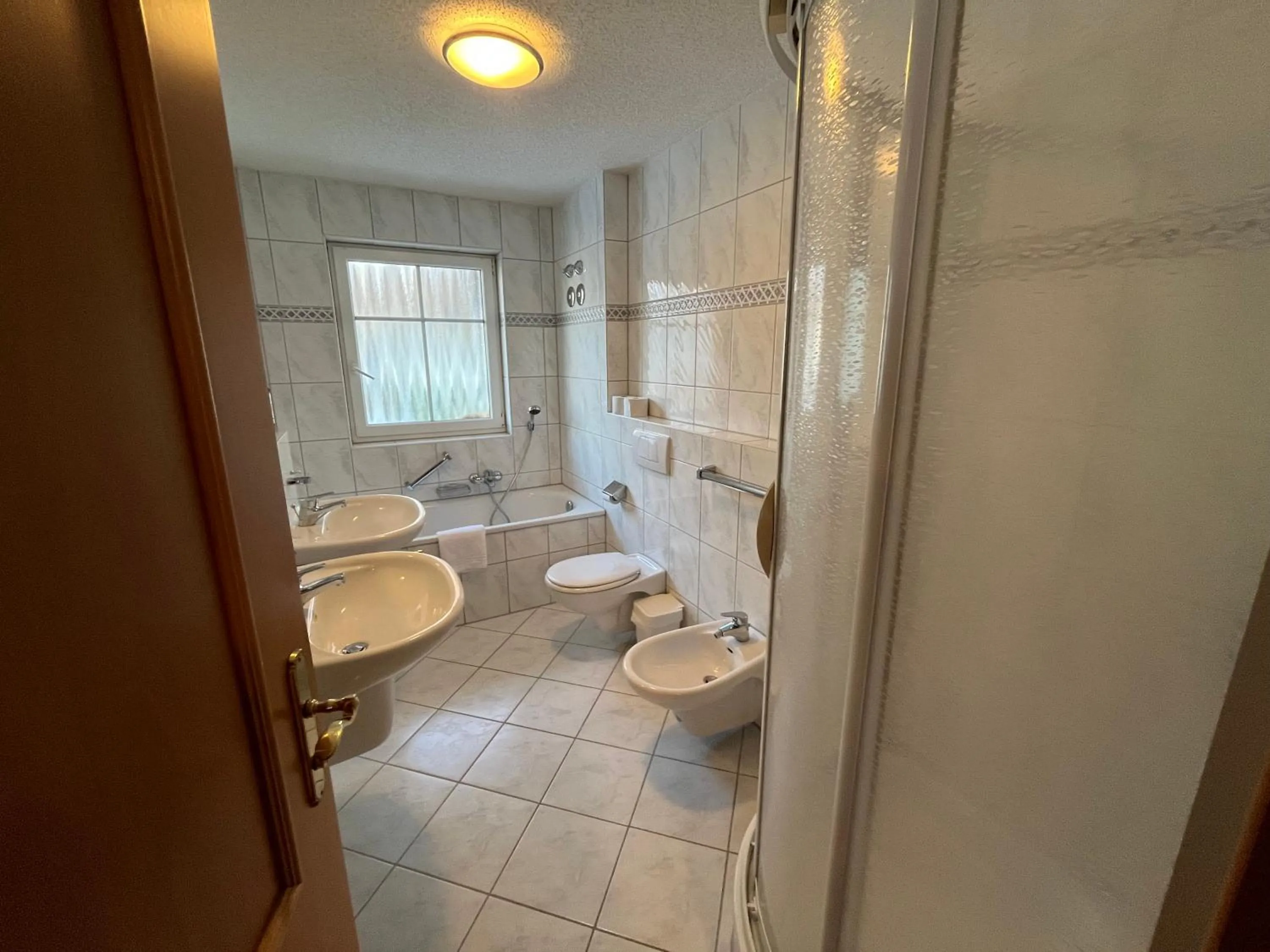 Bathroom in Hotel Zartenbach