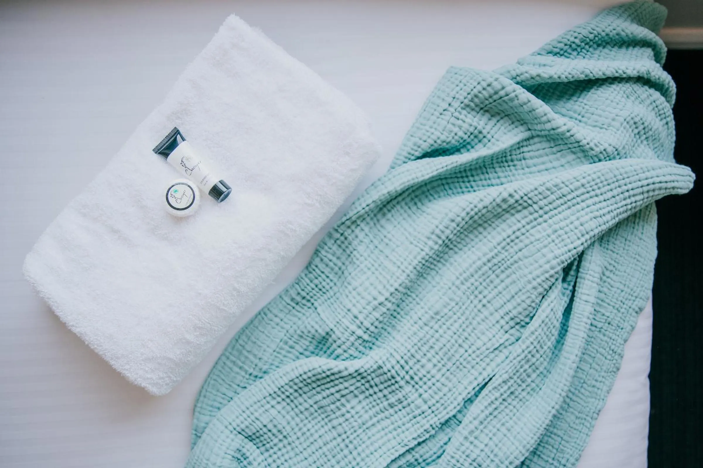 Decorative detail, Bed in Gunyah Hotel