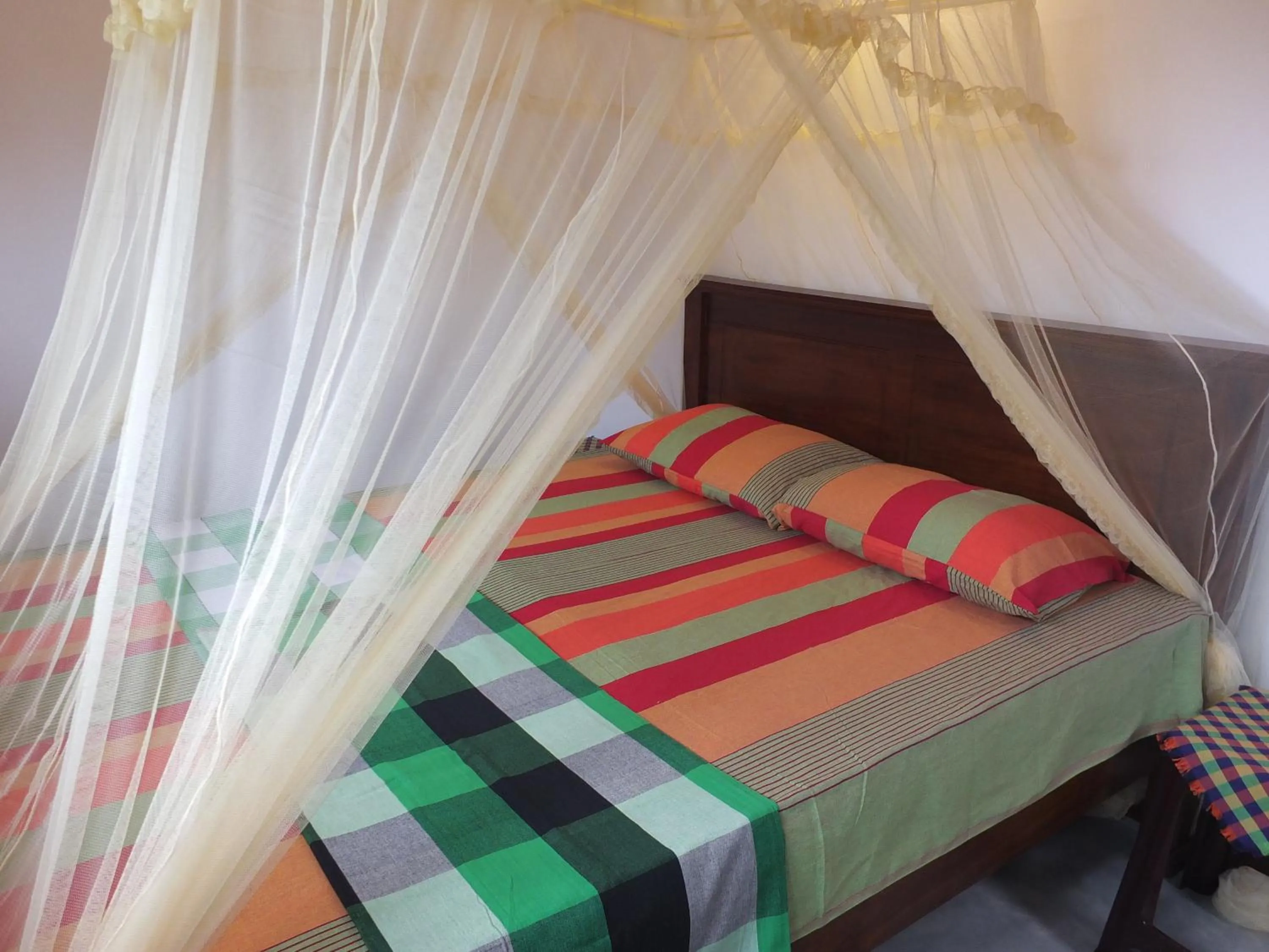 Coffee/tea facilities, Bed in Emildale Villa