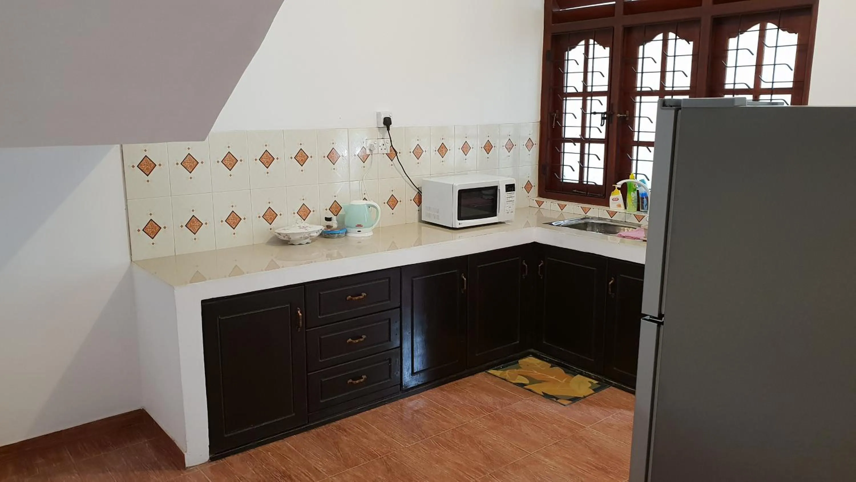 Restaurant/places to eat in Emildale Villa