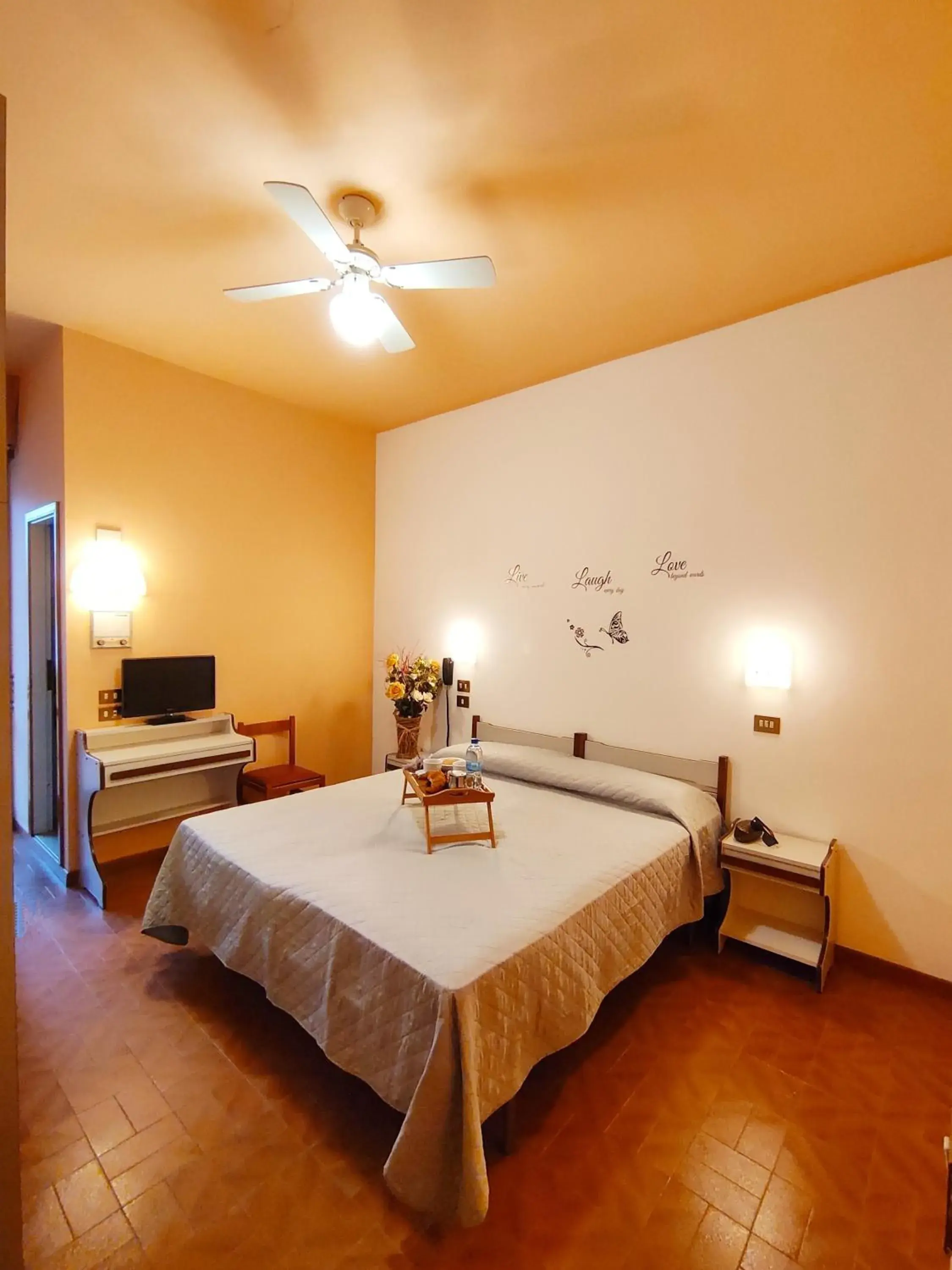 Standard Double or Twin Room in Hotel Palazzi Standard Double or Twin Room in Hotel Palazzi
