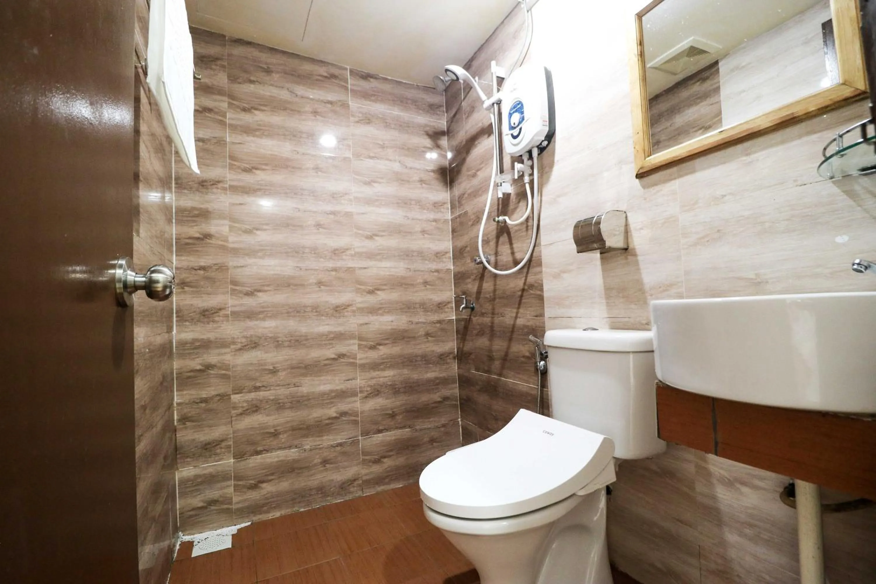 Bathroom in AM Transit Inn Kuala Terengganu