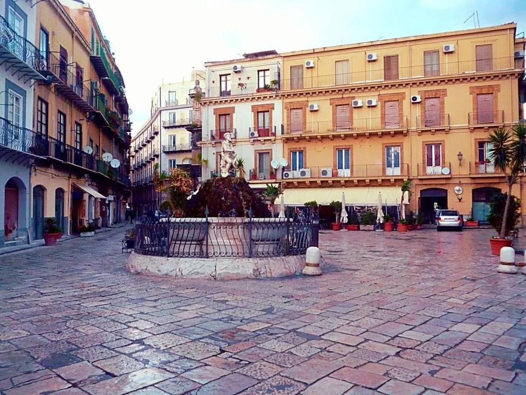 Restaurant/places to eat in I Cinque Continenti