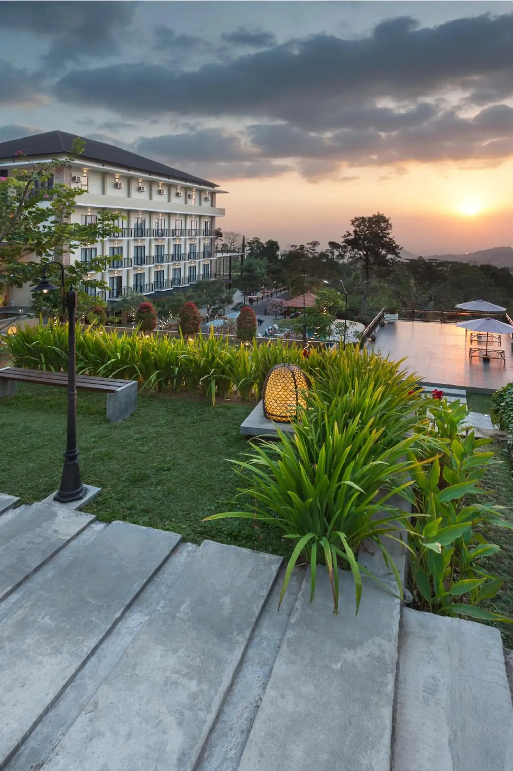 Property building in Nava Hotel Tawangmangu Property building in Nava Hotel Tawangmangu