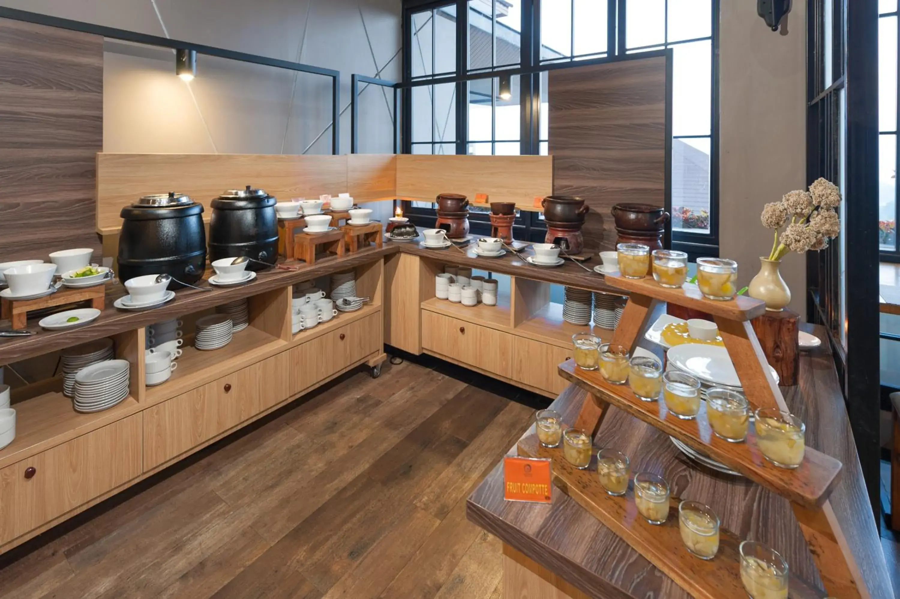 Restaurant/places to eat in Nava Hotel Tawangmangu Restaurant/places to eat in Nava Hotel Tawangmangu