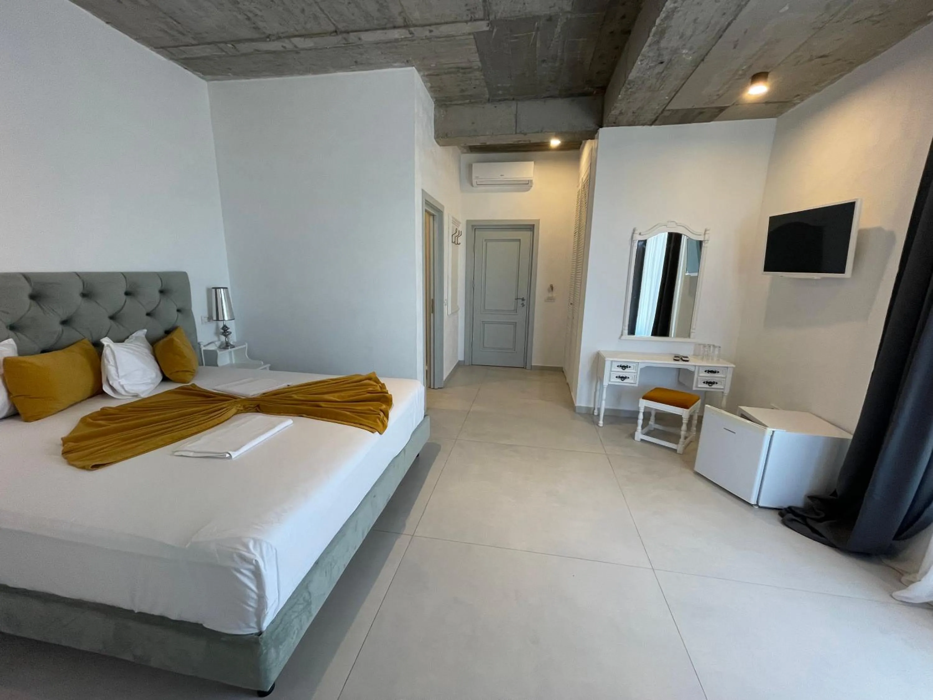 Artelier Vama Veche
