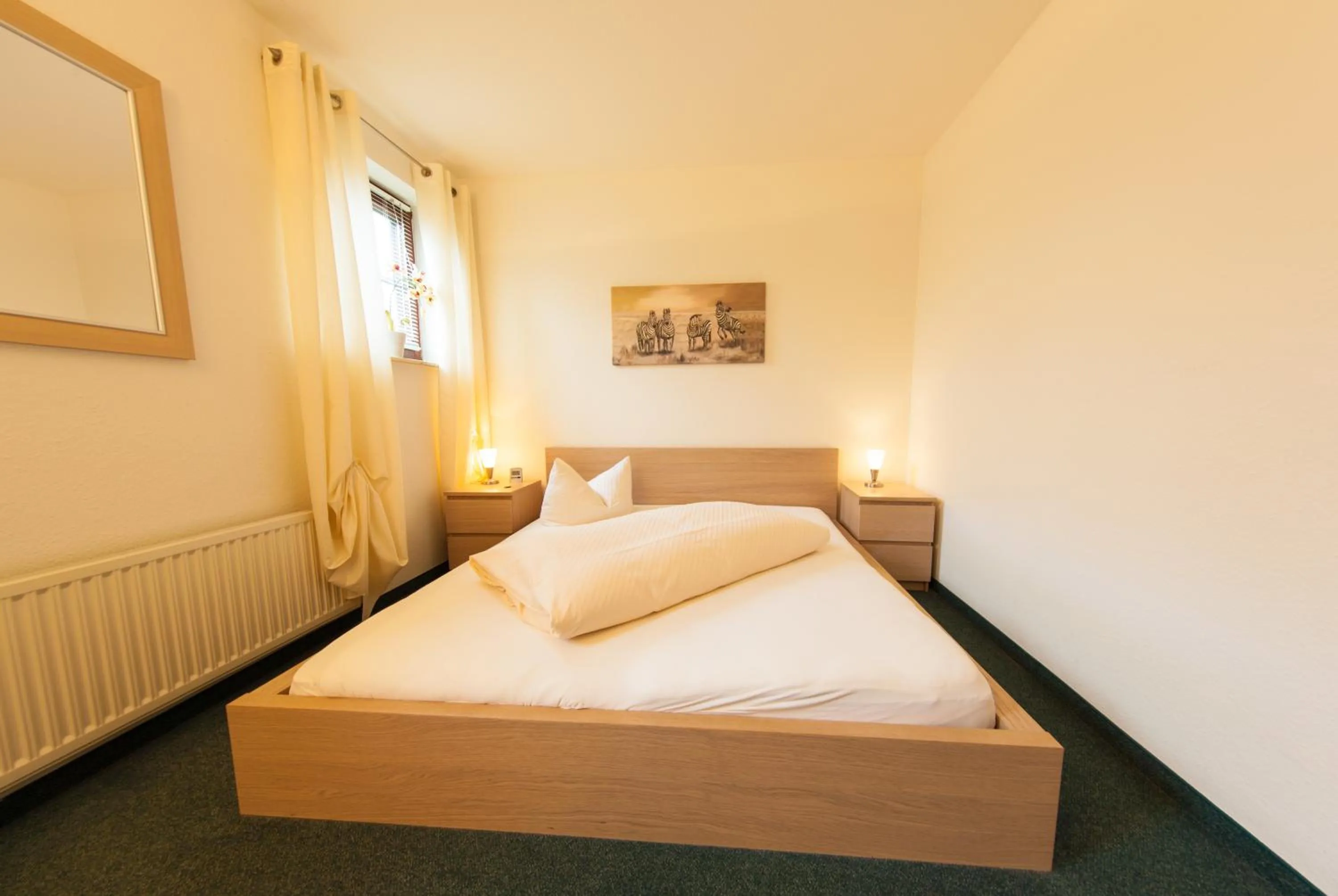 Bedroom, Bed in Garni-Hotel An der Weide