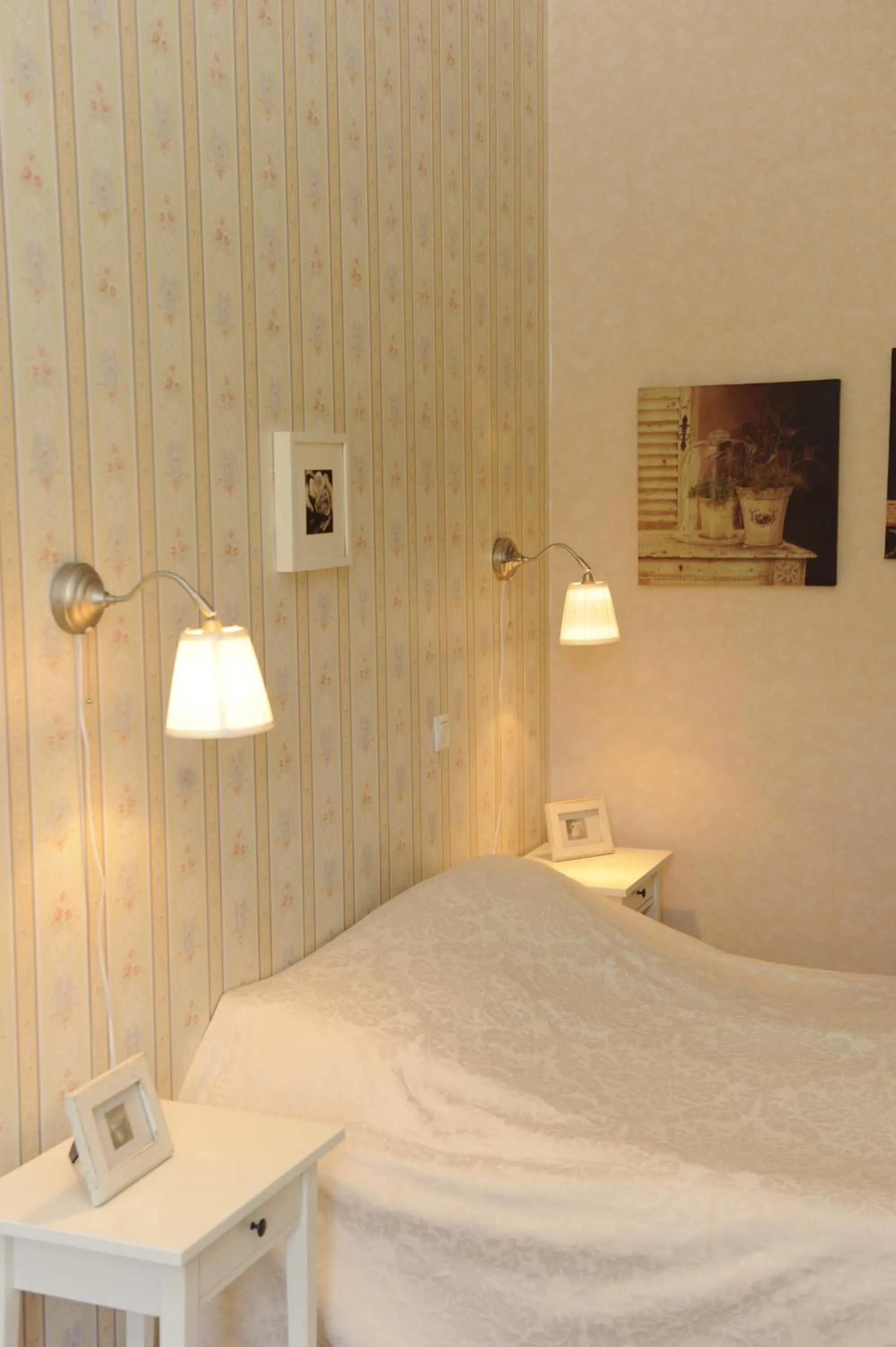 Photo of the whole room in Hôtel De La Providence