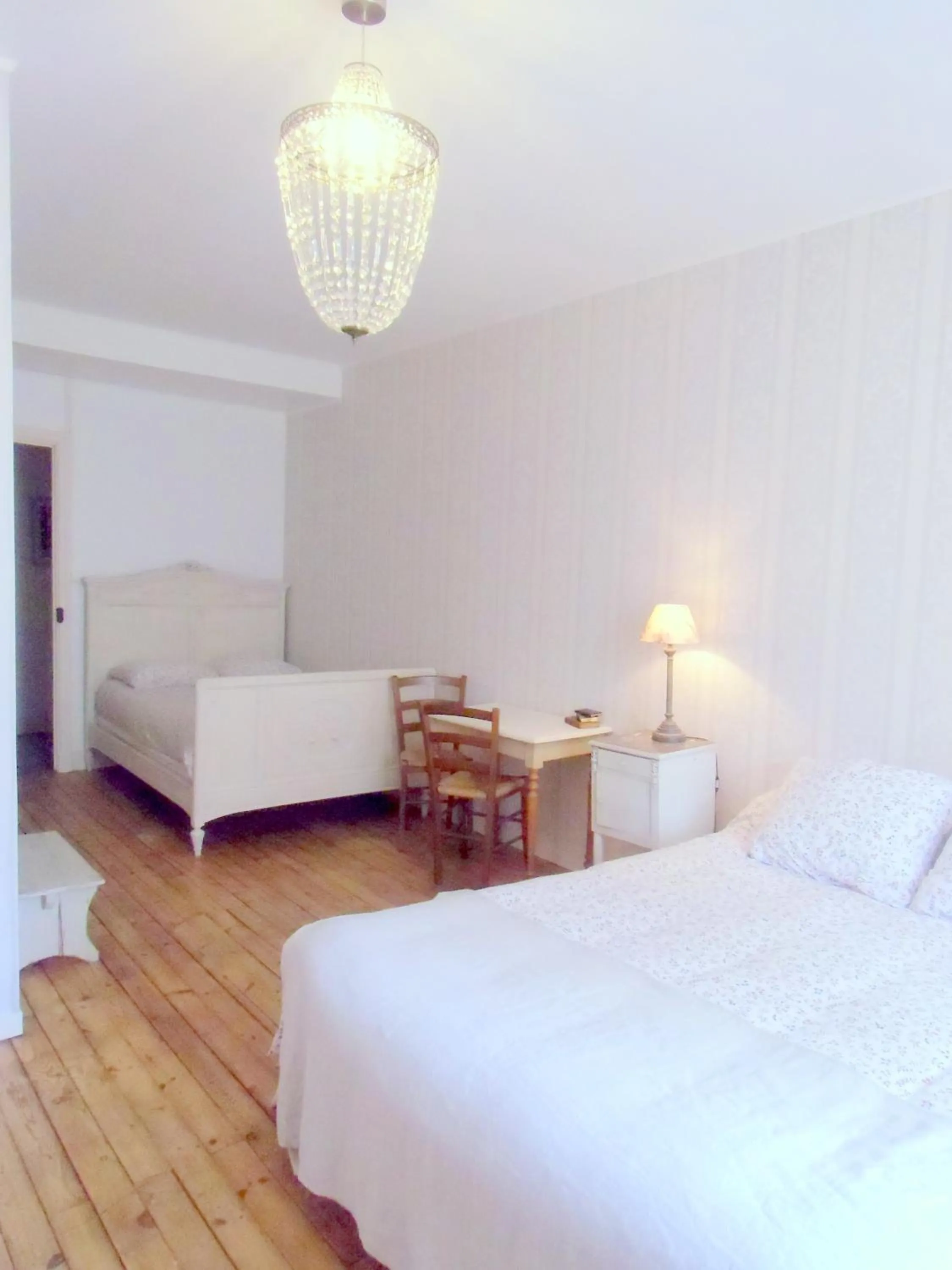 Photo of the whole room in Hôtel De La Providence