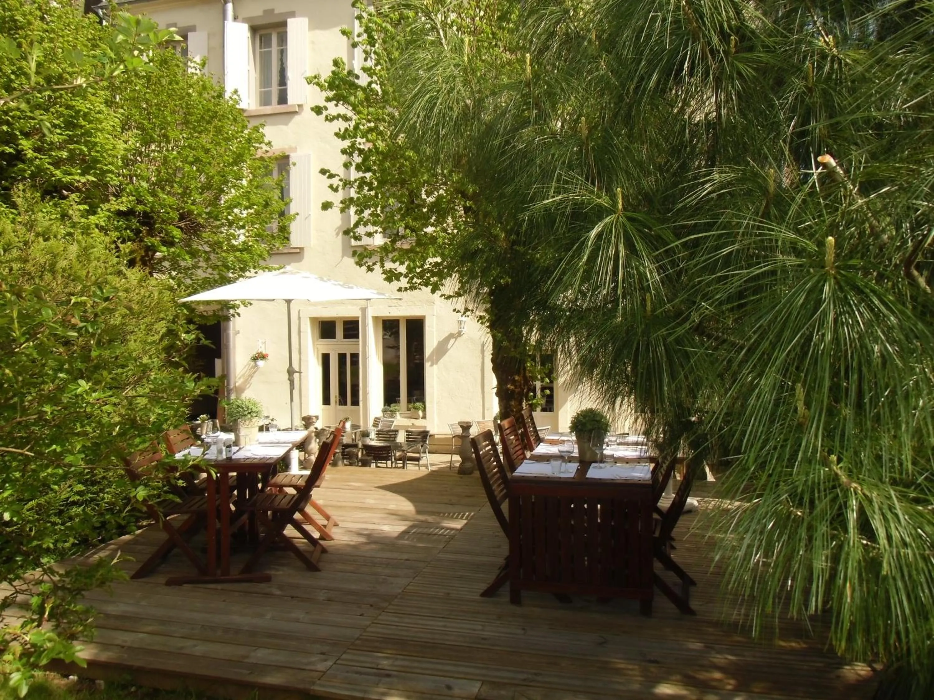 Garden in Hôtel De La Providence