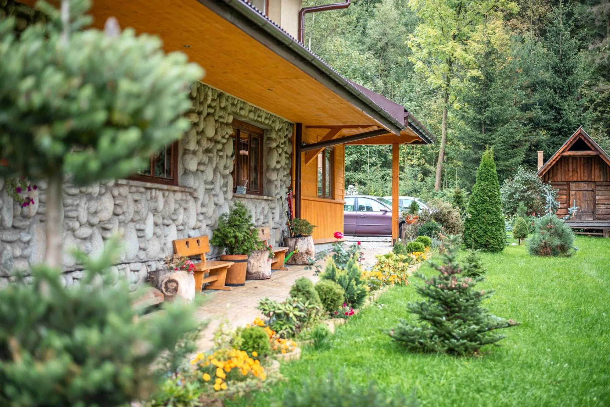 Property building in Dom wypoczynkowy Stoch Mądry