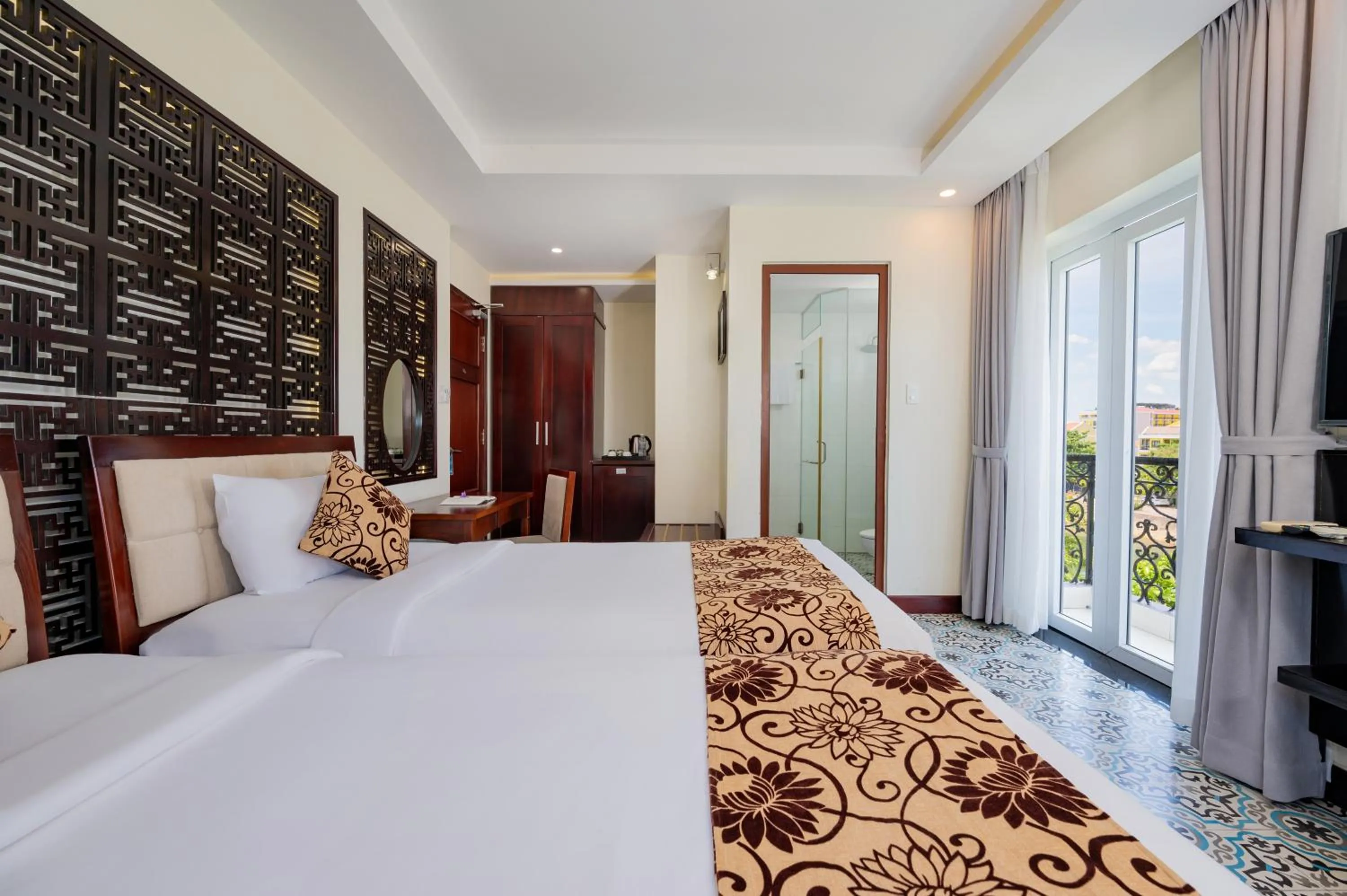 Photo of the whole room, Bed in Hoi An Canal House