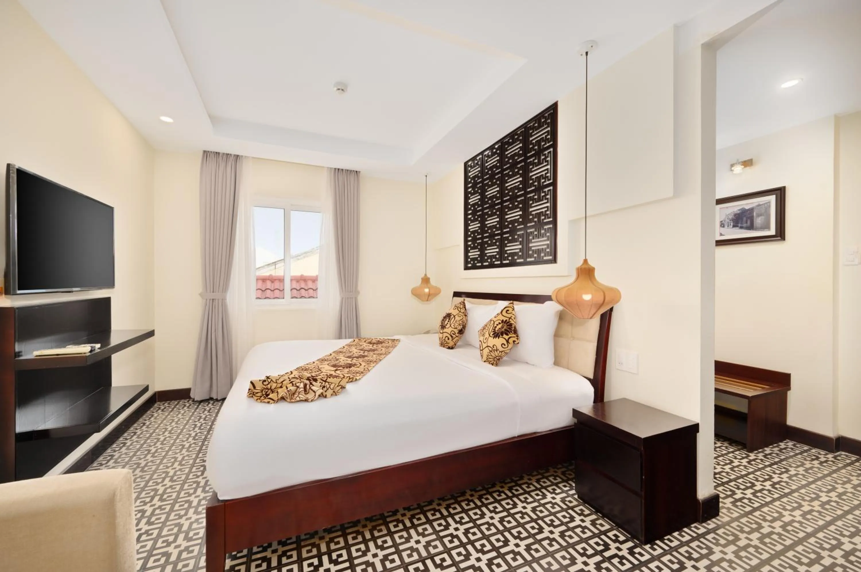 Bed in Hoi An Canal House