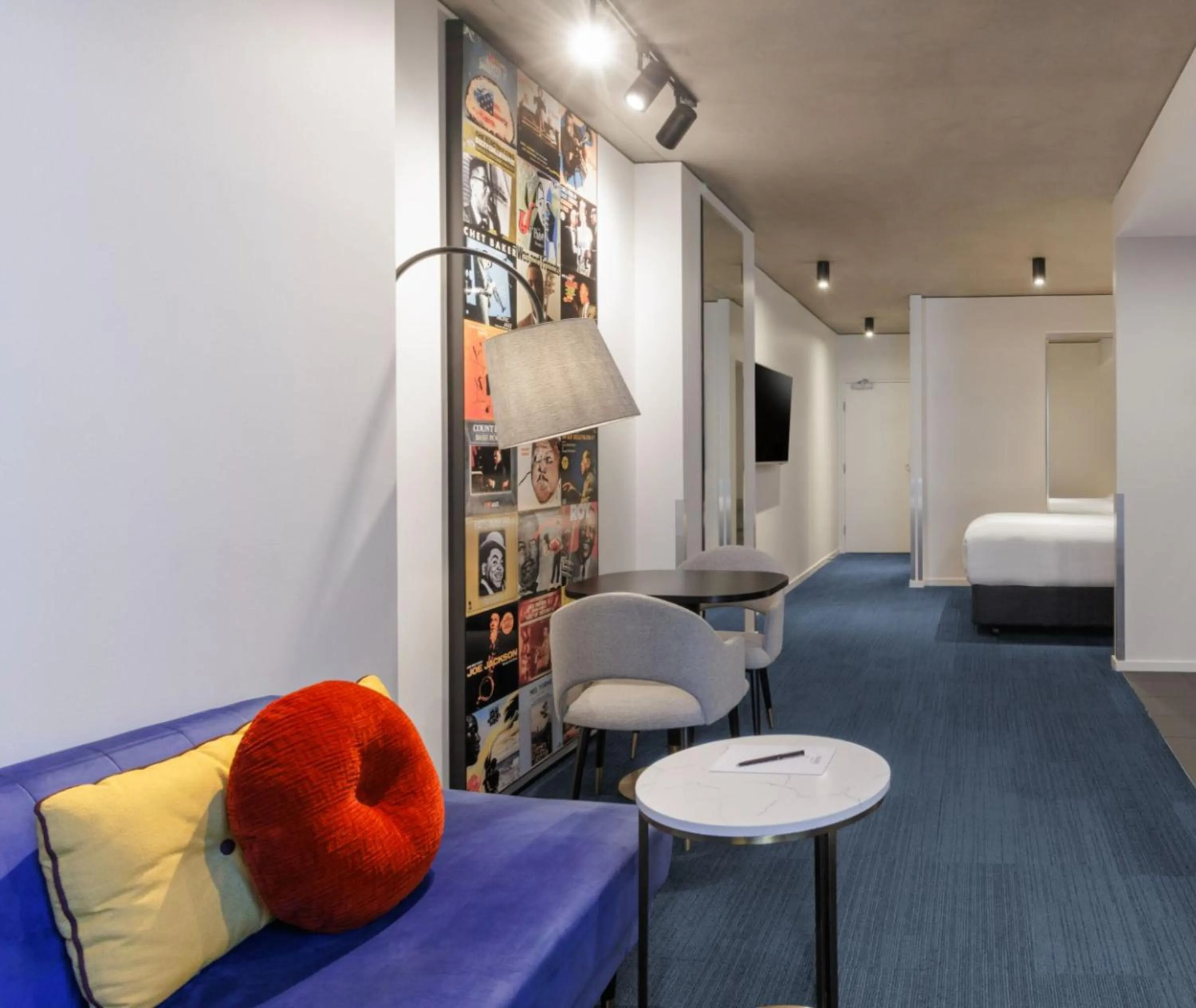 Seating area, Bed in Avani Melbourne Jazz Corner Residences