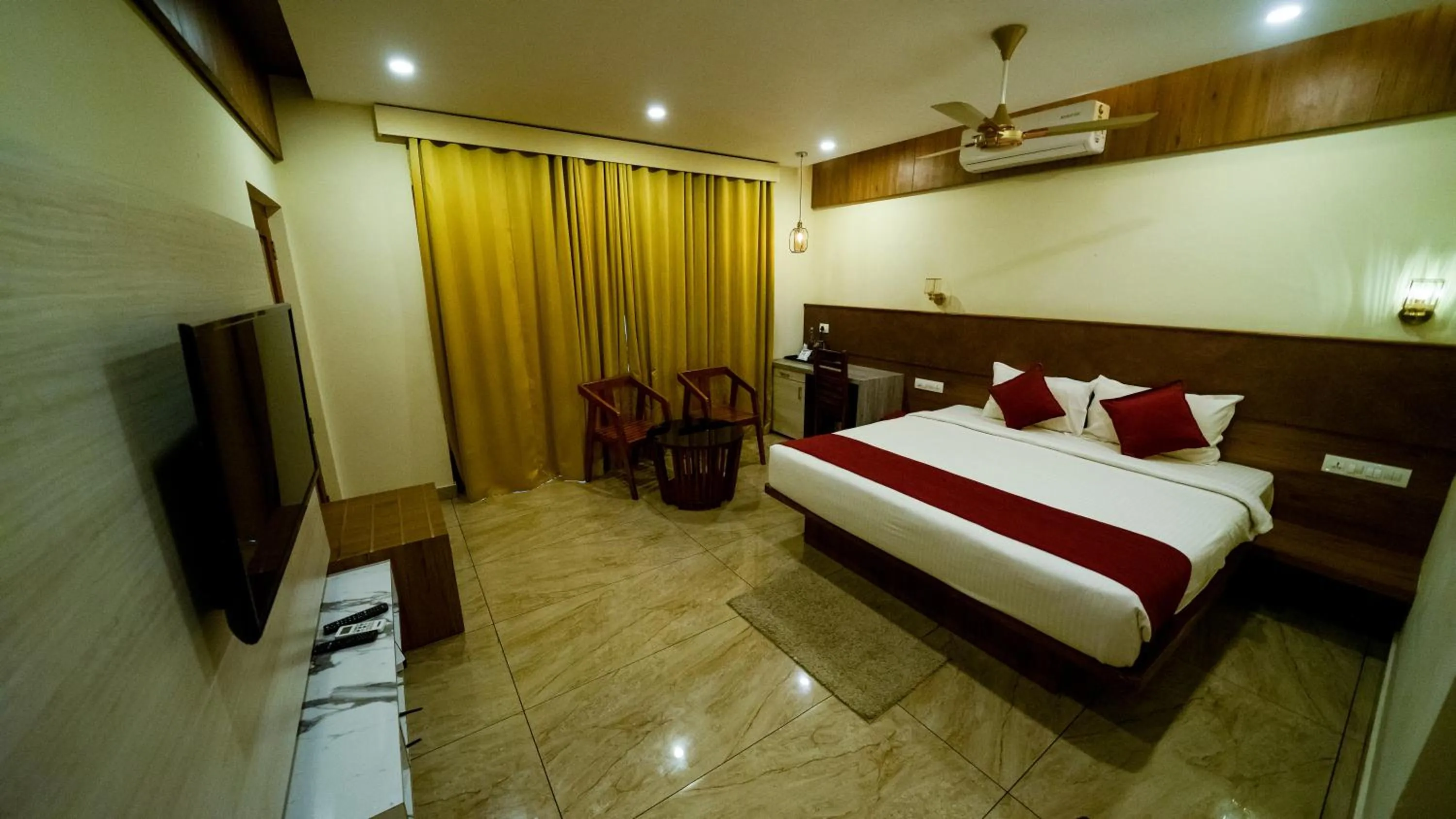 Photo of the whole room, Bed in Vythiri Holiday Resort, Wayanad