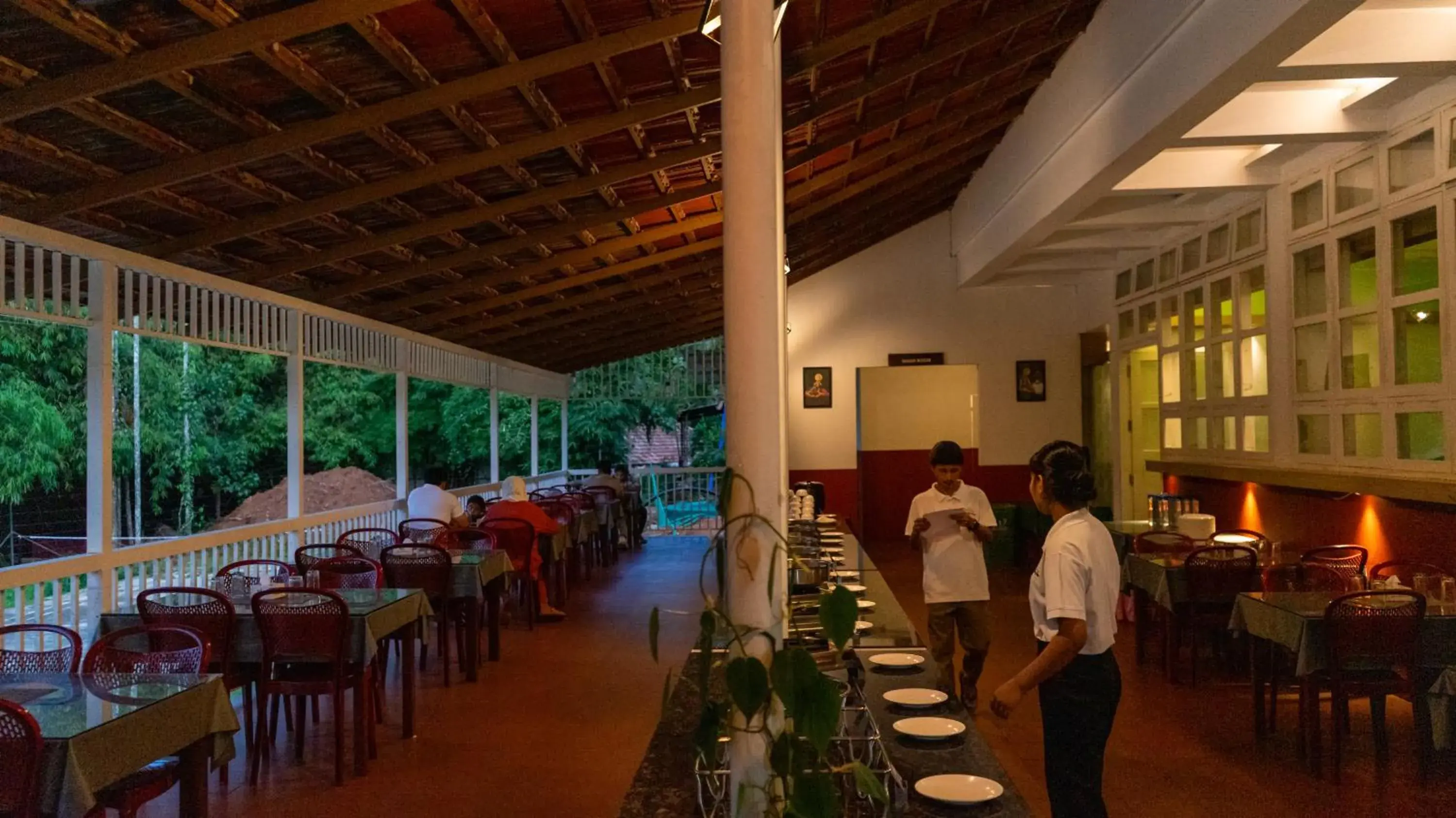 Restaurant/places to eat in Vythiri Holiday Resort, Wayanad Restaurant/places to eat in Vythiri Holiday Resort, Wayanad