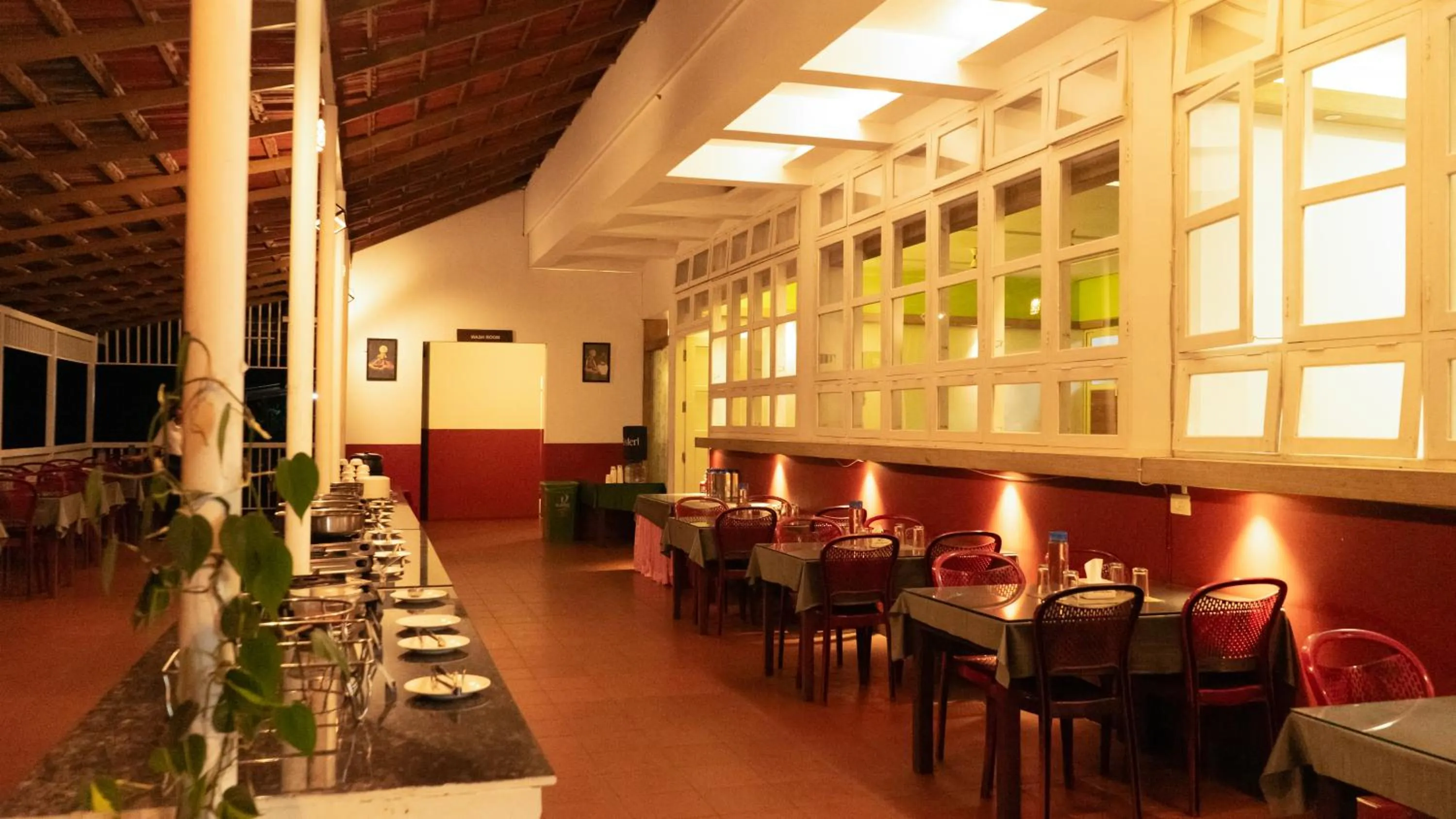 Restaurant/places to eat in Vythiri Holiday Resort, Wayanad