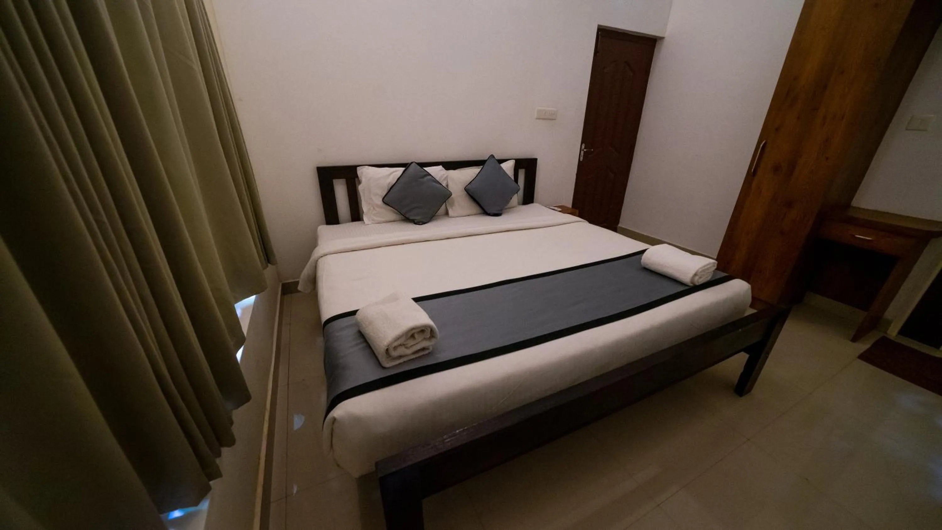 Photo of the whole room, Bed in Vythiri Holiday Resort, Wayanad
