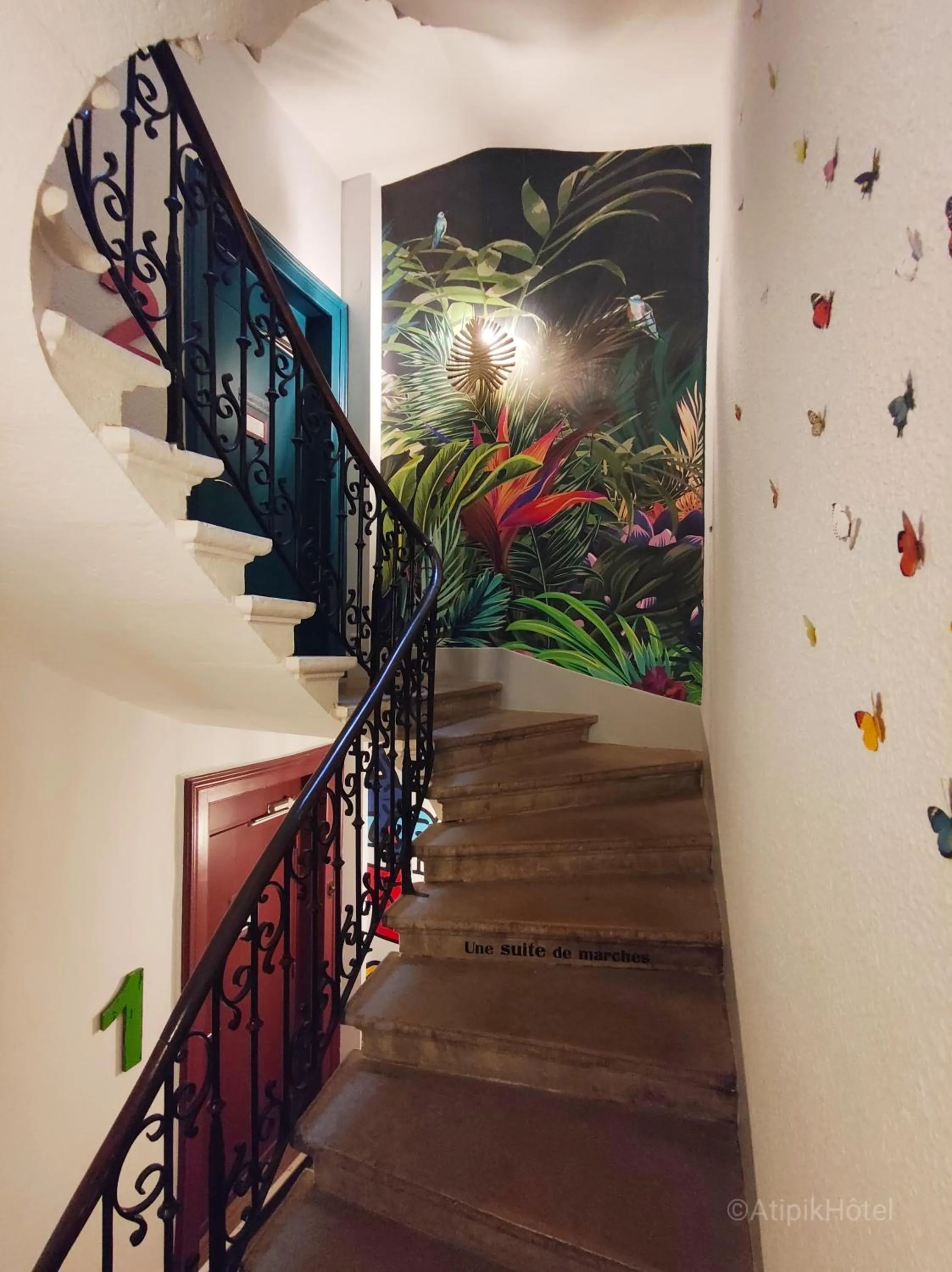 Lobby or reception in Atipik Hôtel